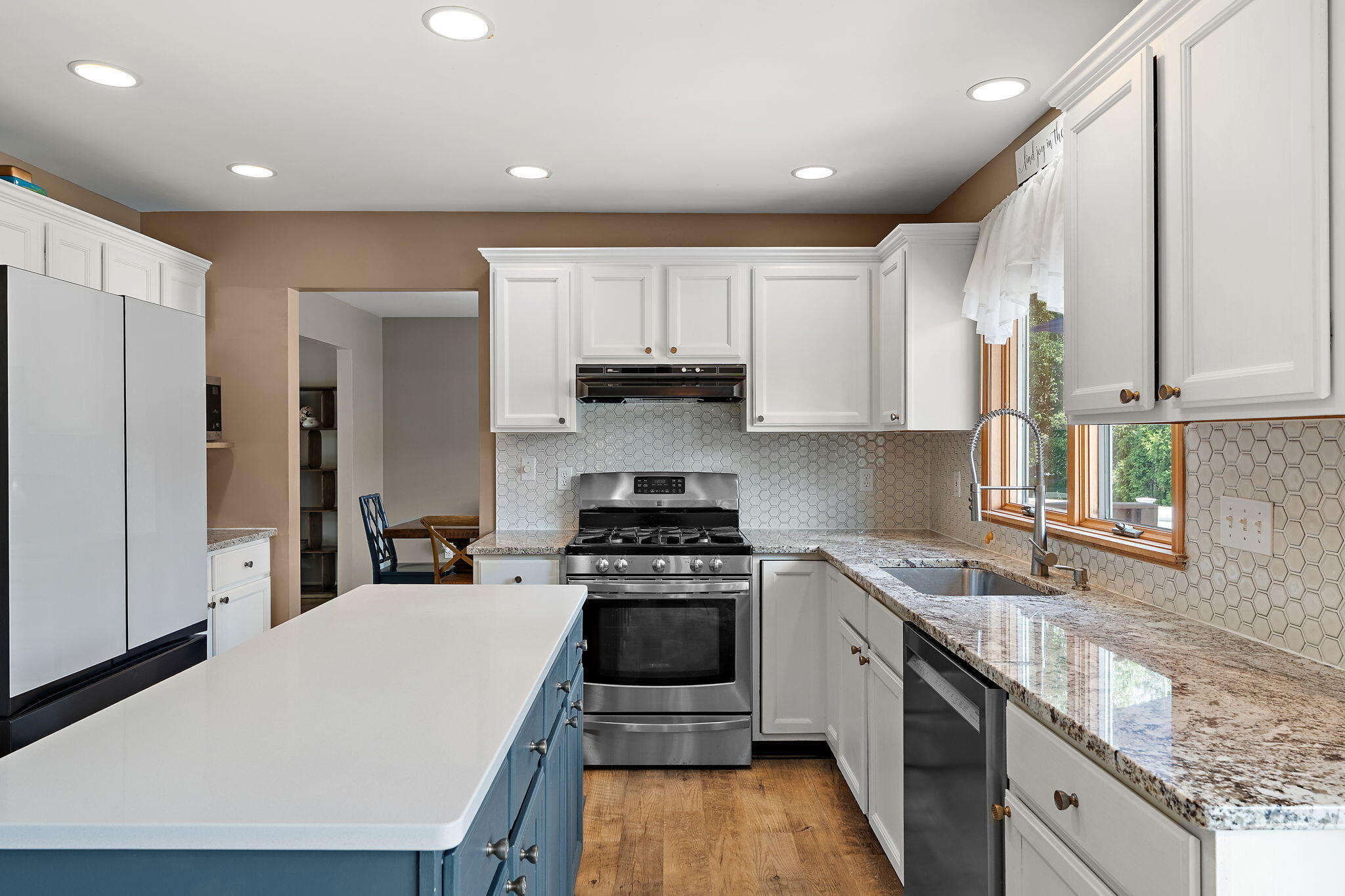 1507 Oak Leaf Drive