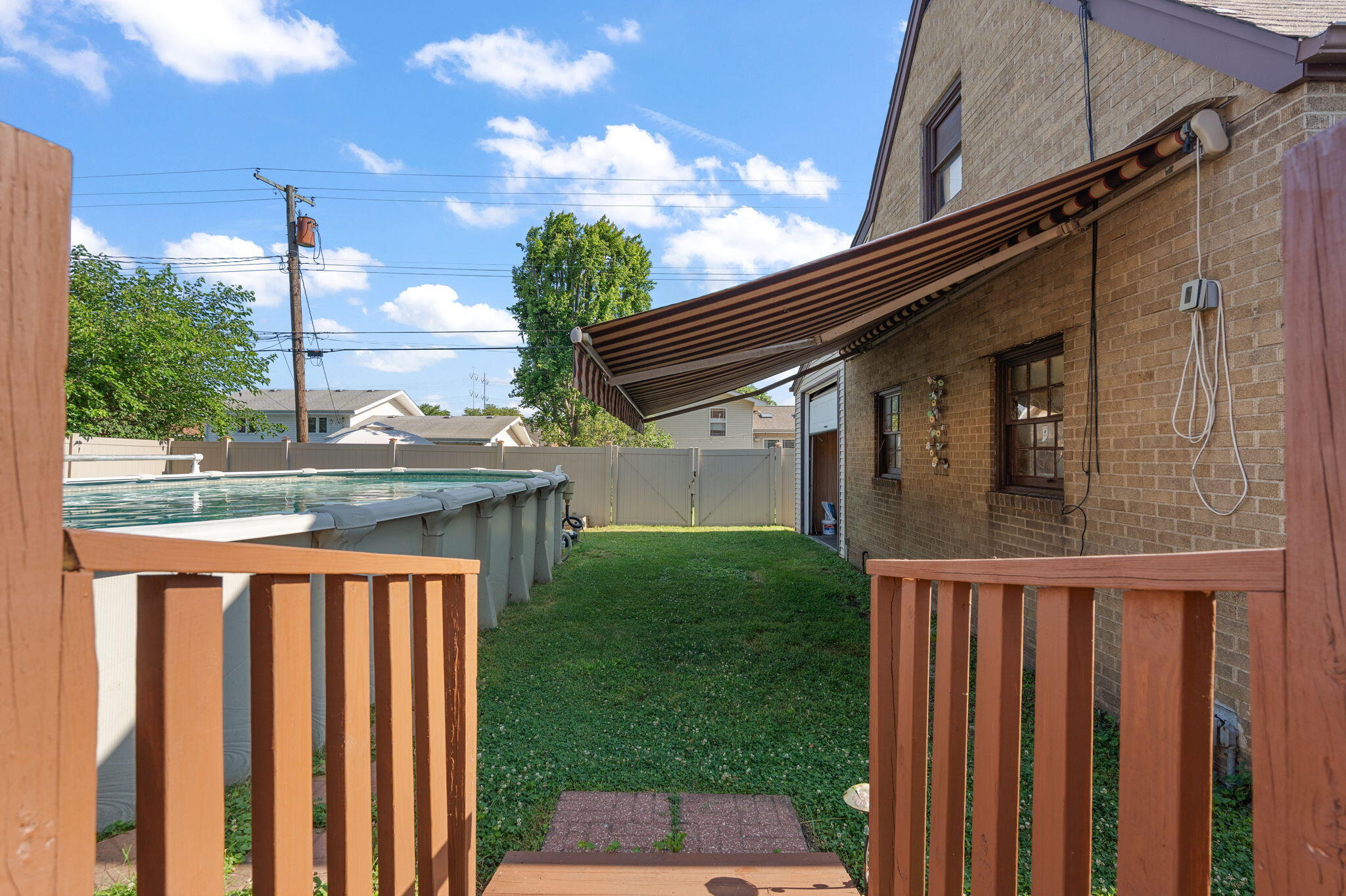2937 Condit Street