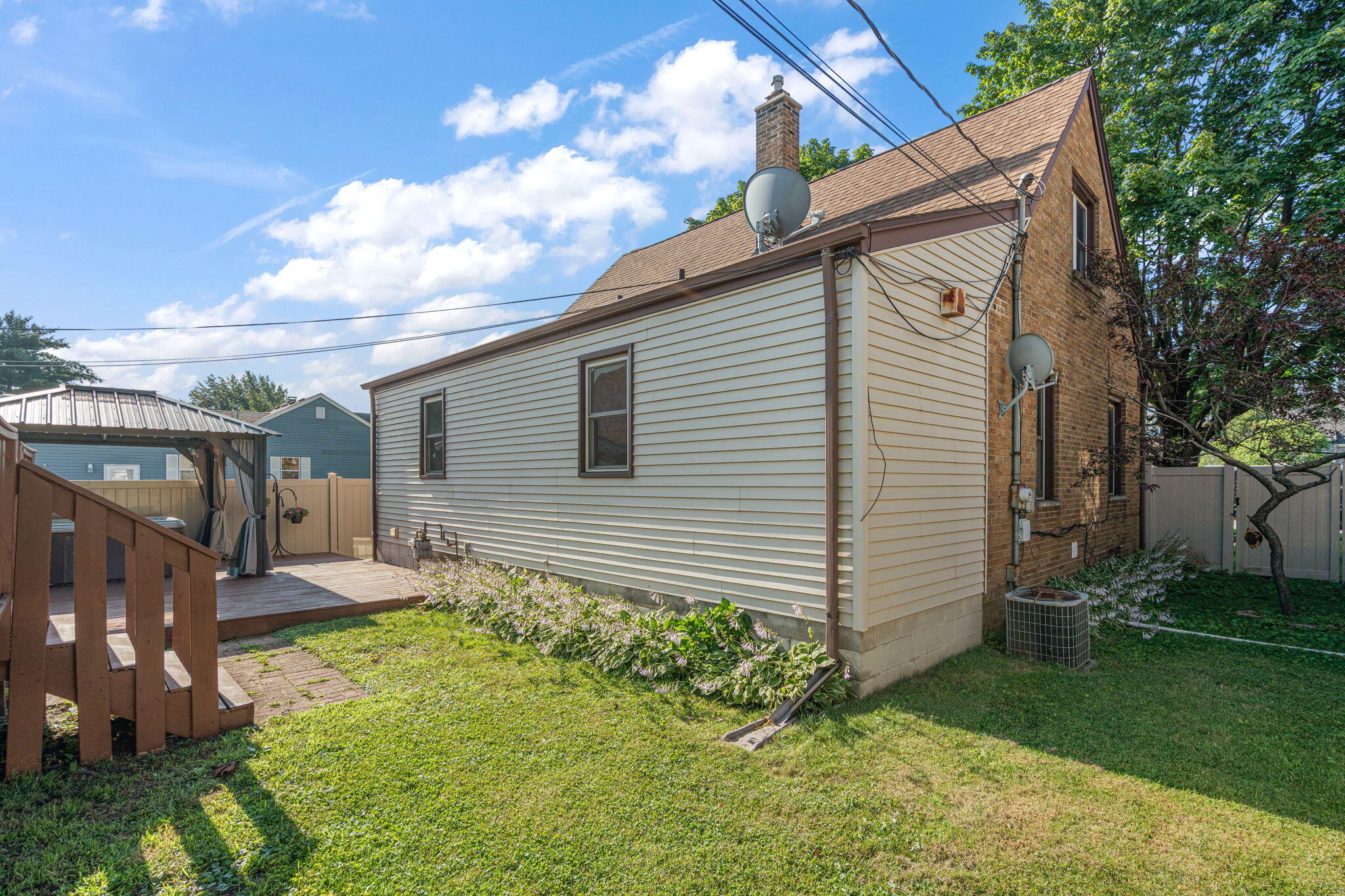 2937 Condit Street