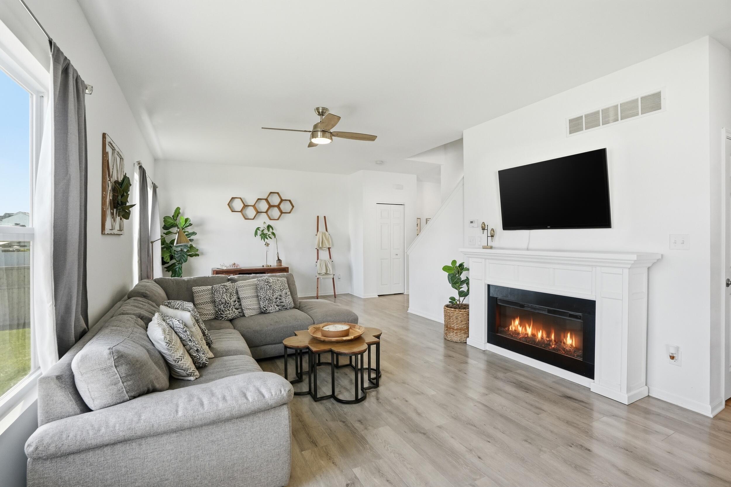 8658 Valley Forge Way