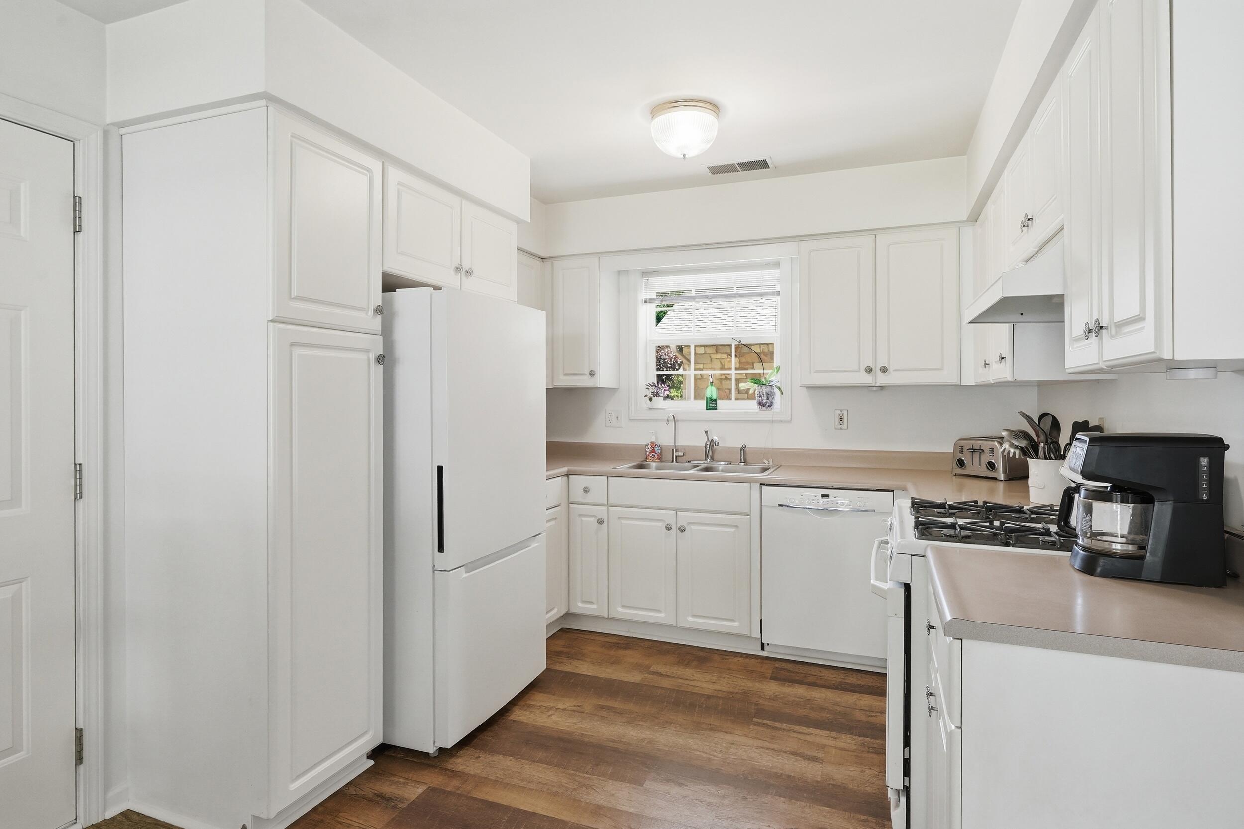 2267 Whispering Oaks Court