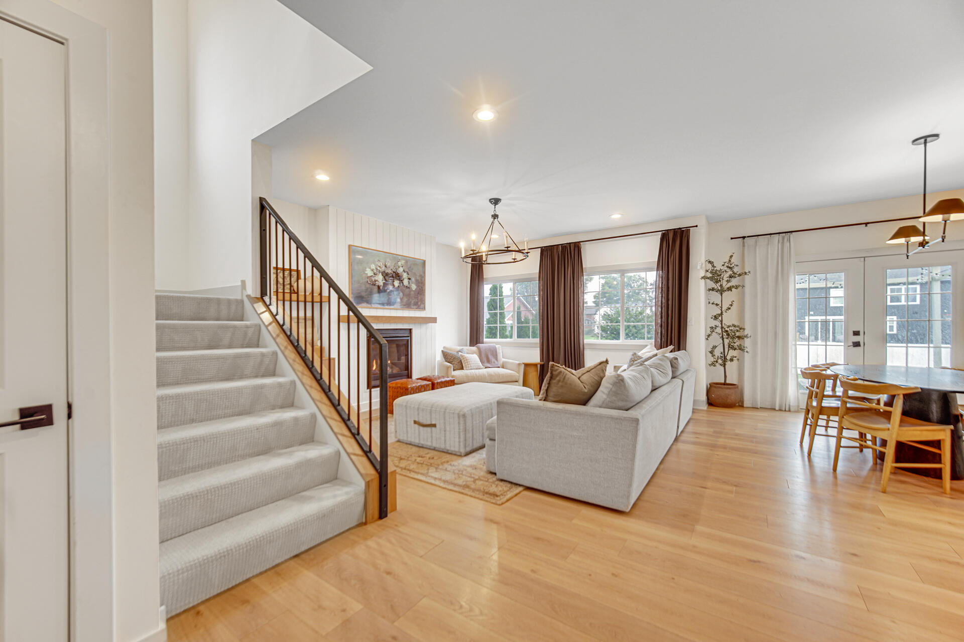 2400 Stirling Drive