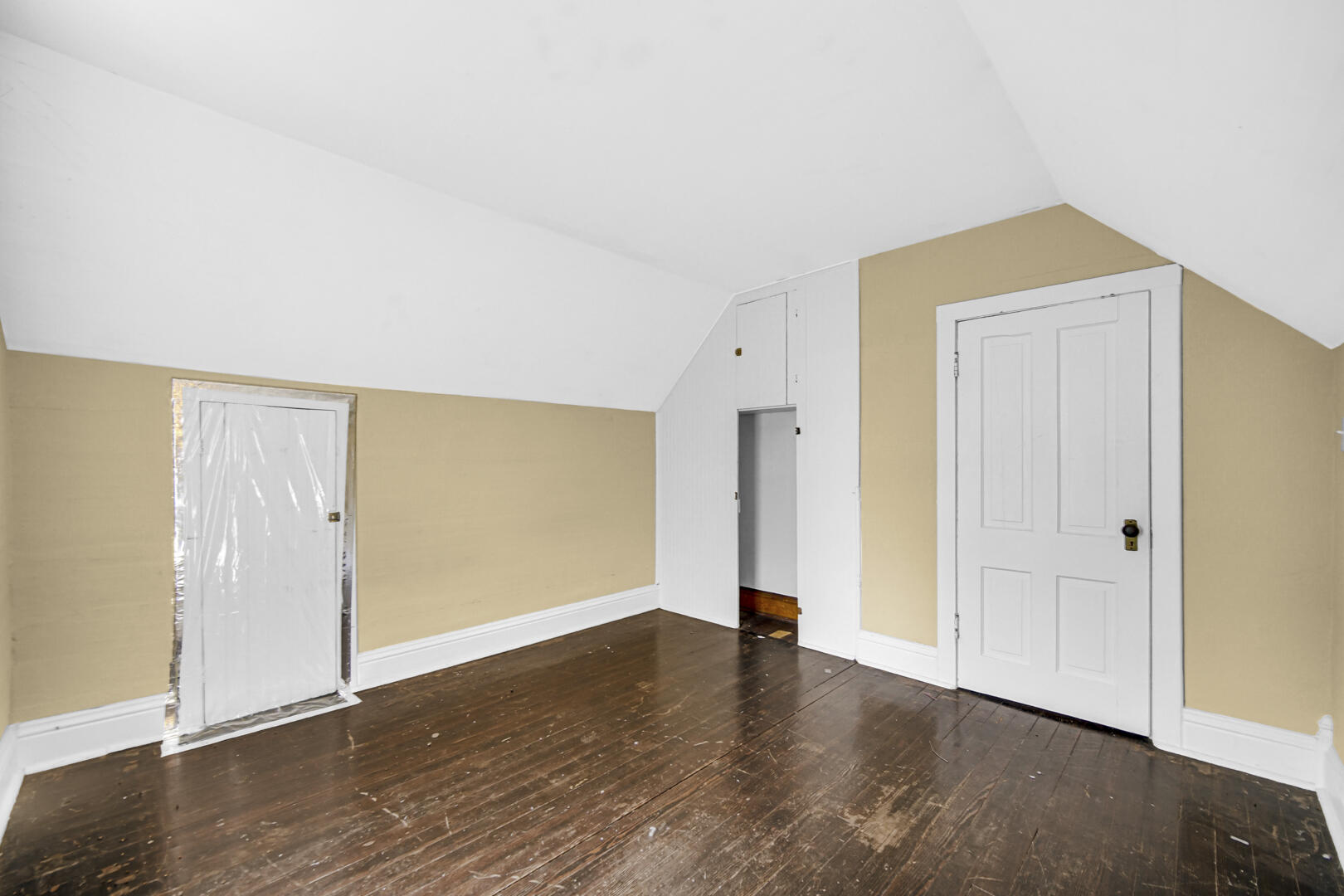273 W High Street