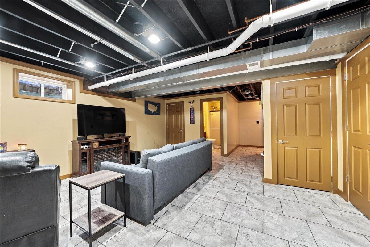 9721 W 148th Place