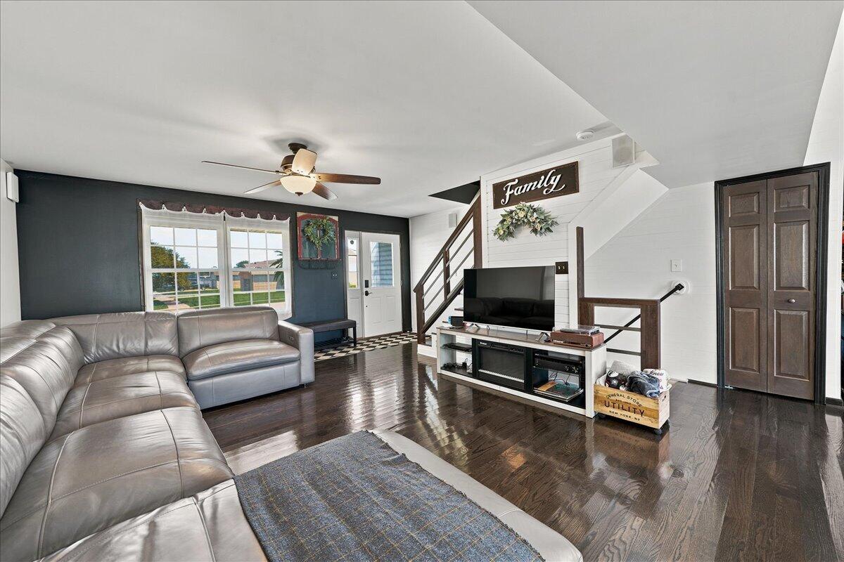 9721 W 148th Place