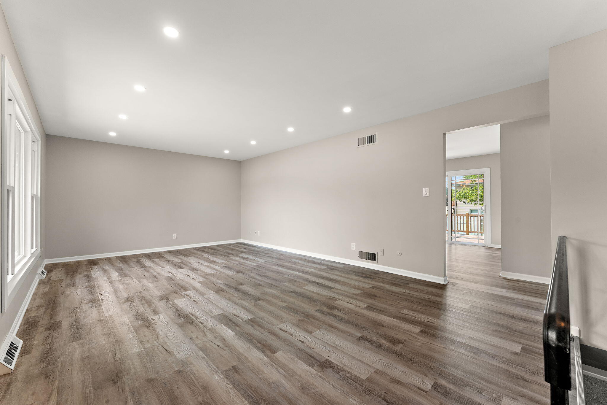 933 Hanover Lane