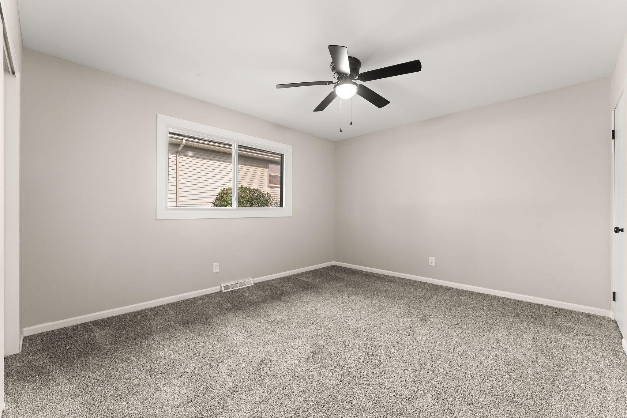 933 Hanover Lane