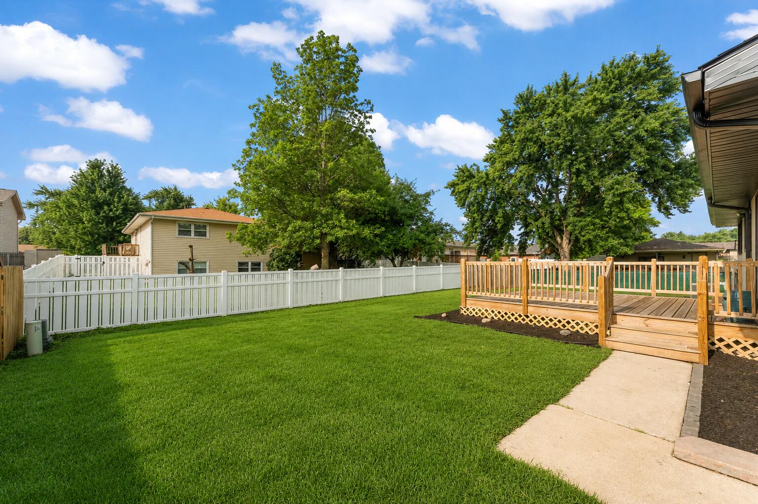 933 Hanover Lane
