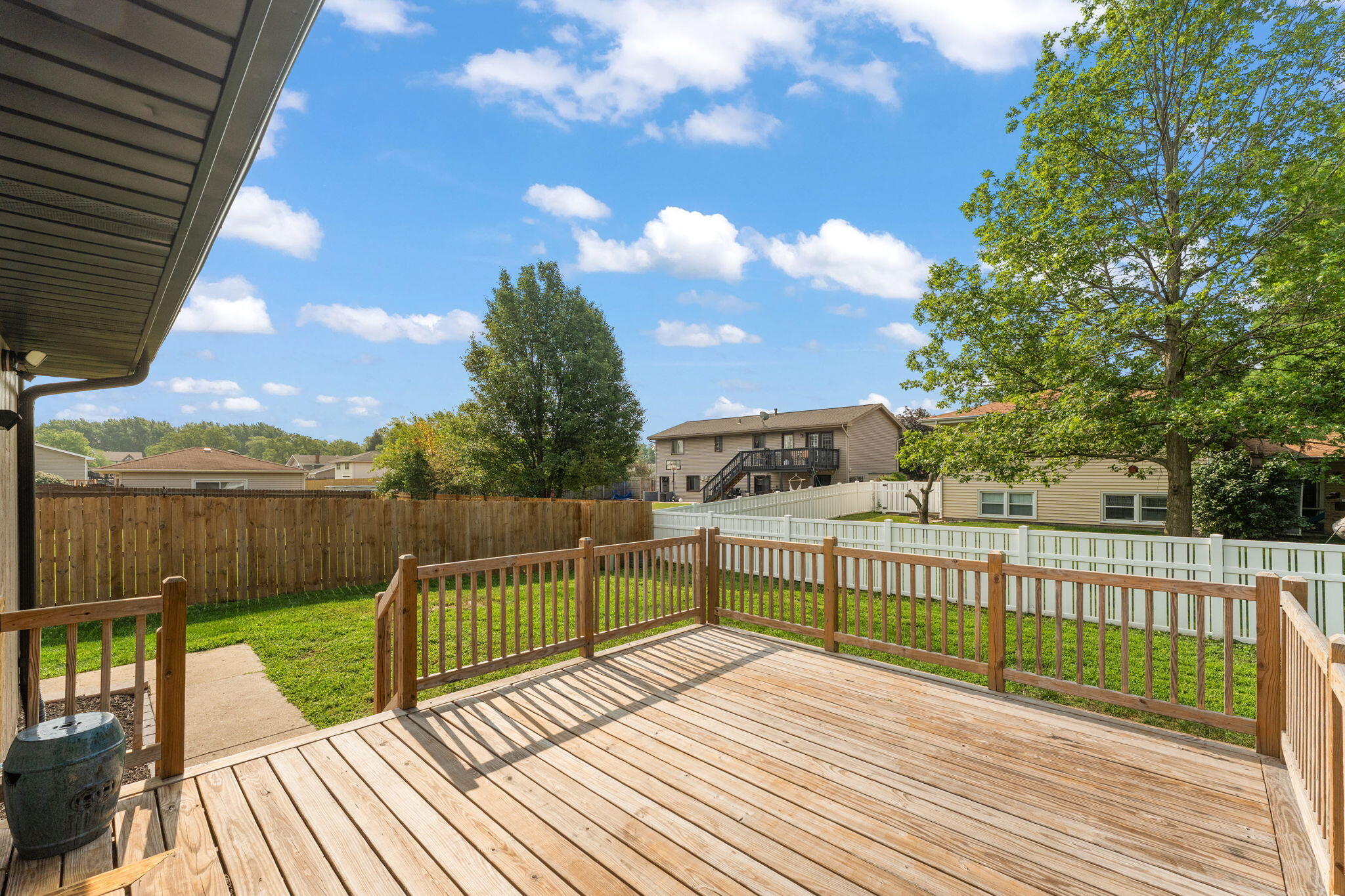 933 Hanover Lane