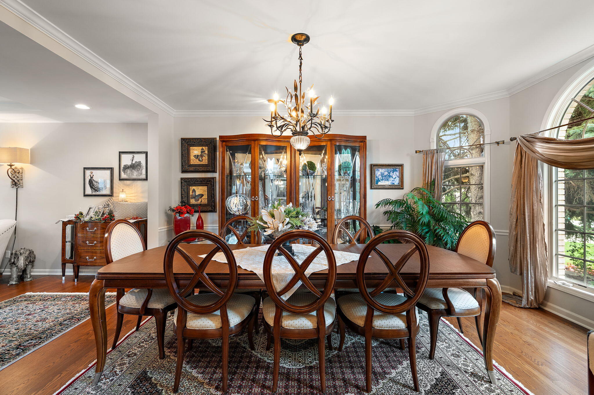 1929 Redwood Lane