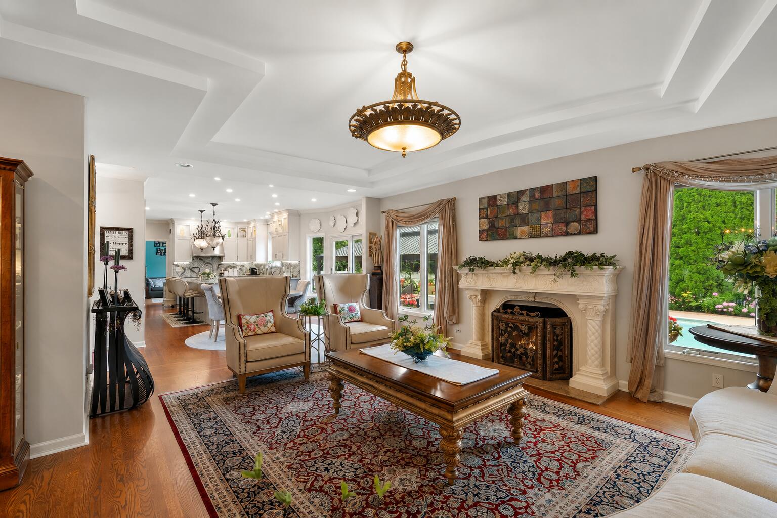 1929 Redwood Lane