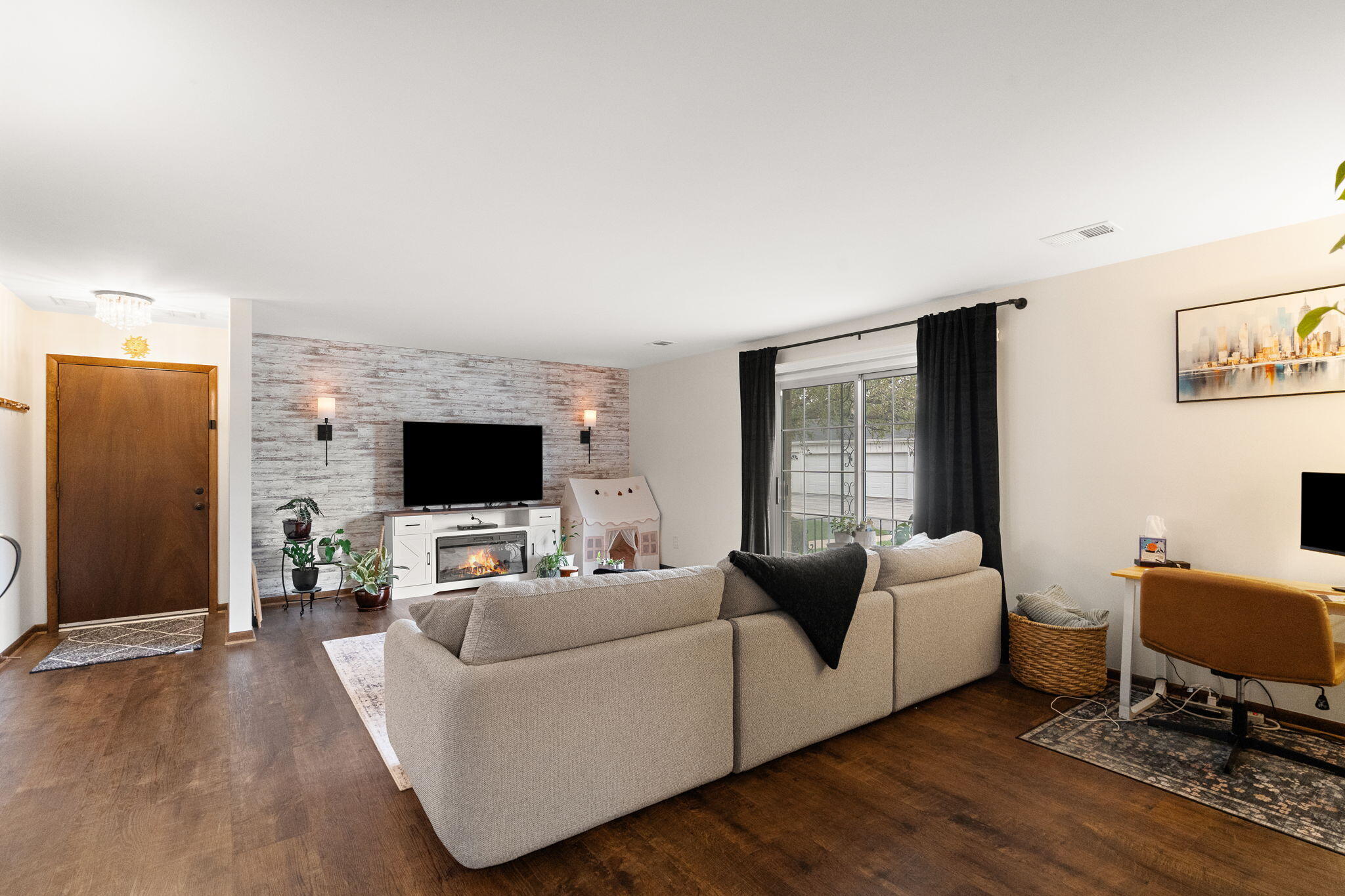1238 Camellia Drive Unit: 11