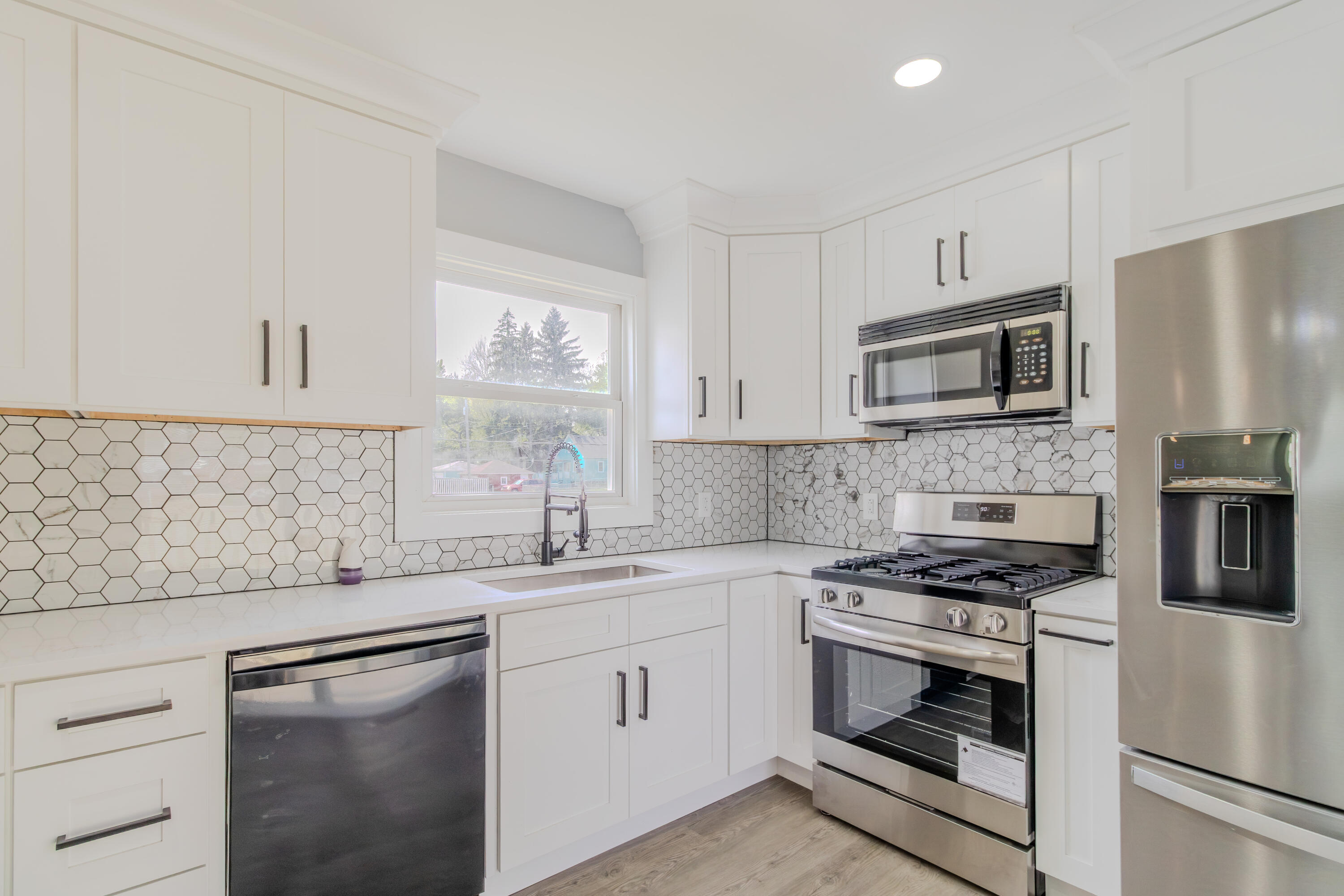 4184 Van Buren Street