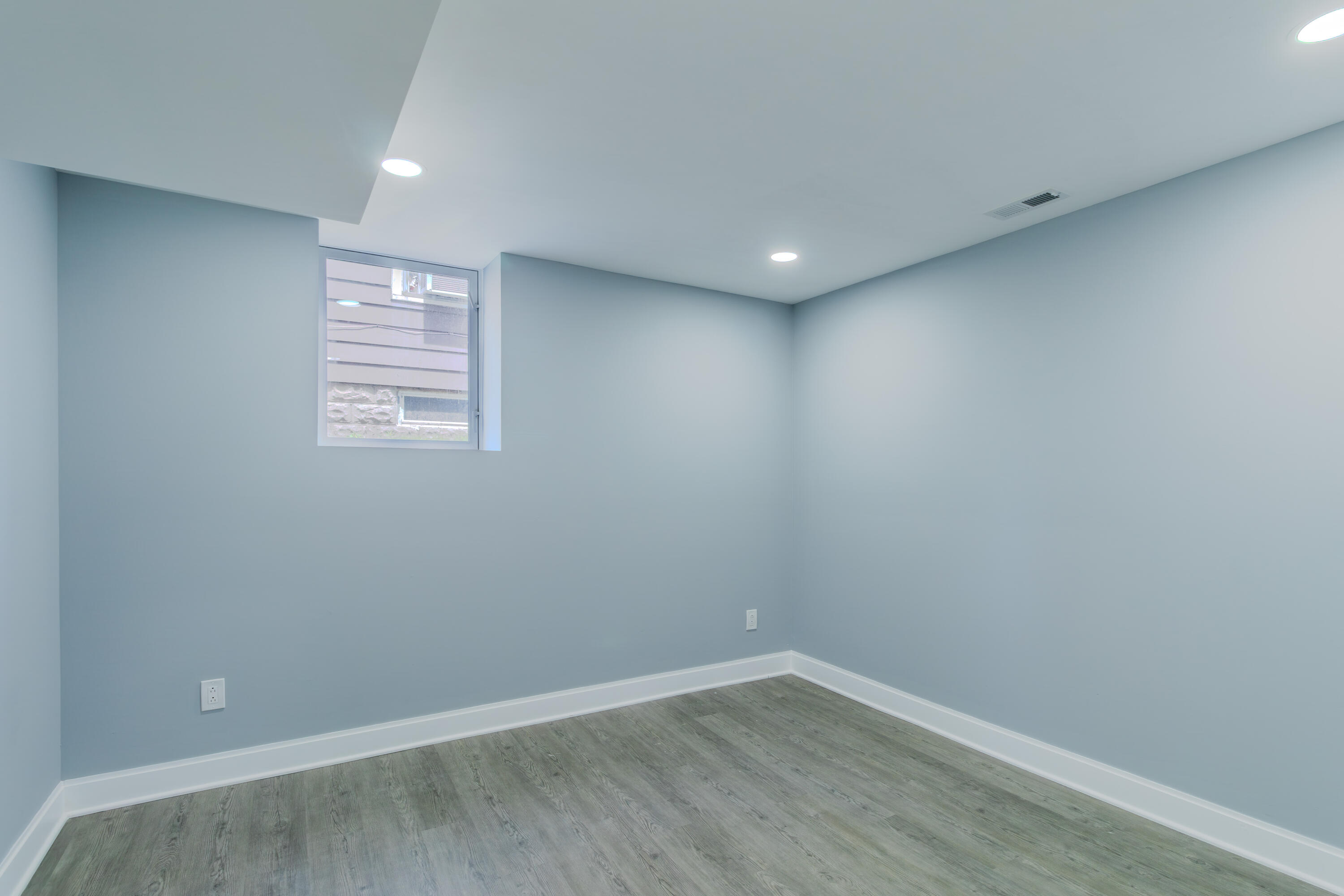 4184 Van Buren Street