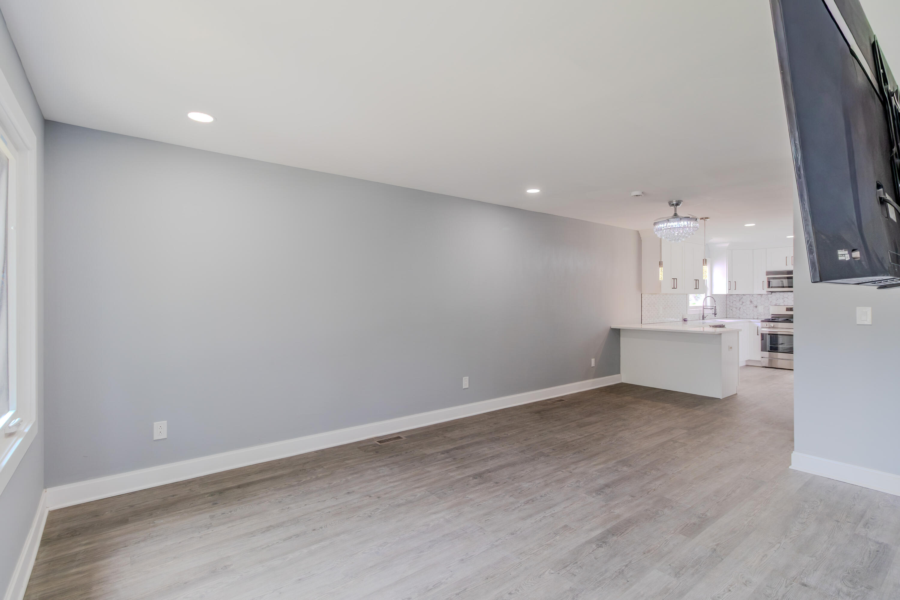 4184 Van Buren Street
