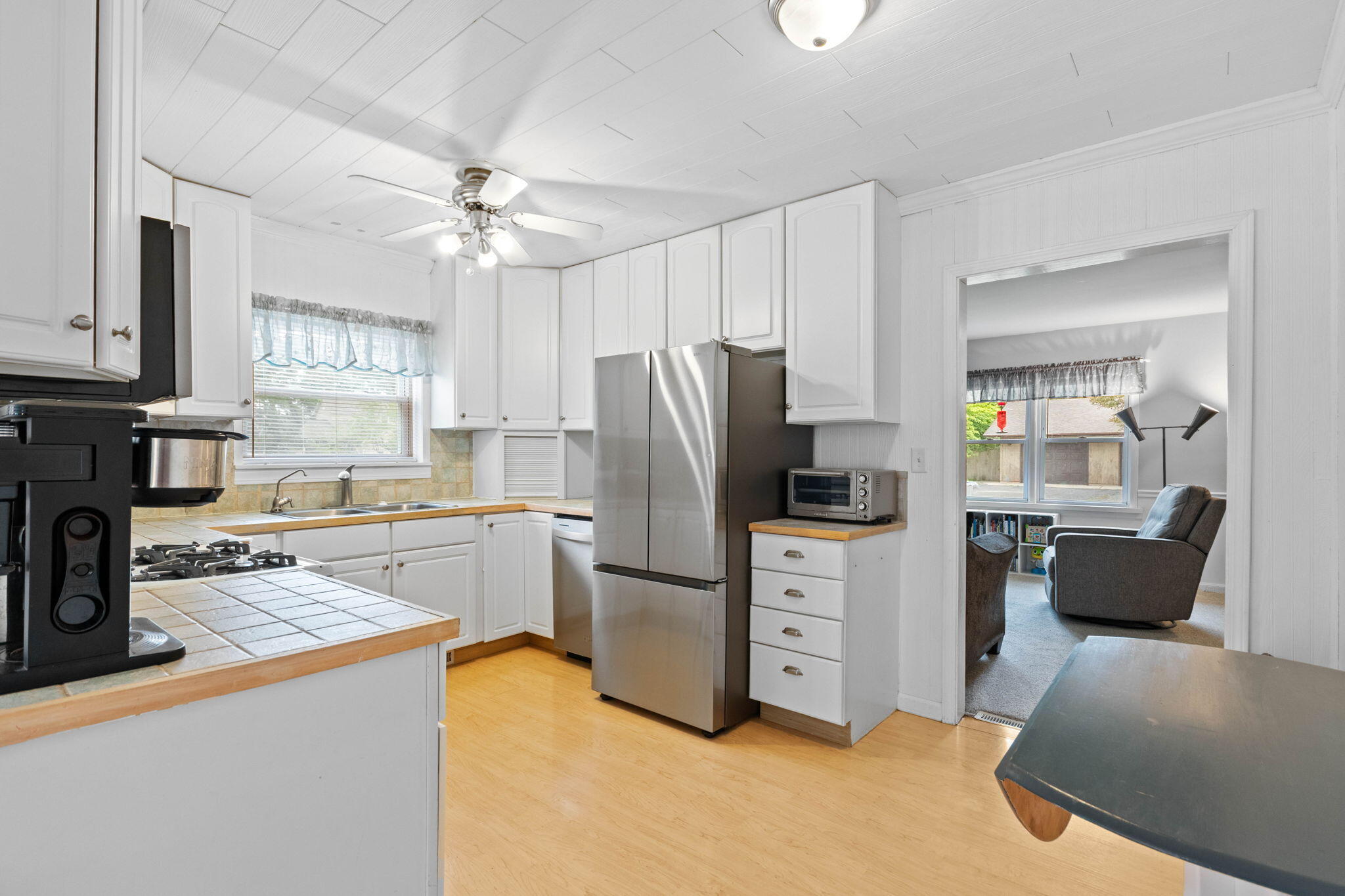 7507 W 143rd Place
