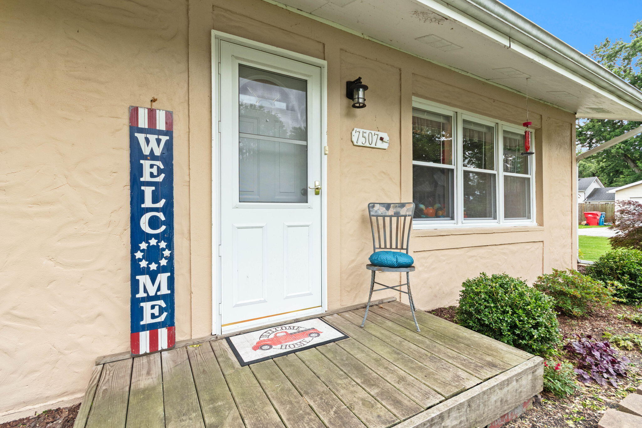 7507 W 143rd Place