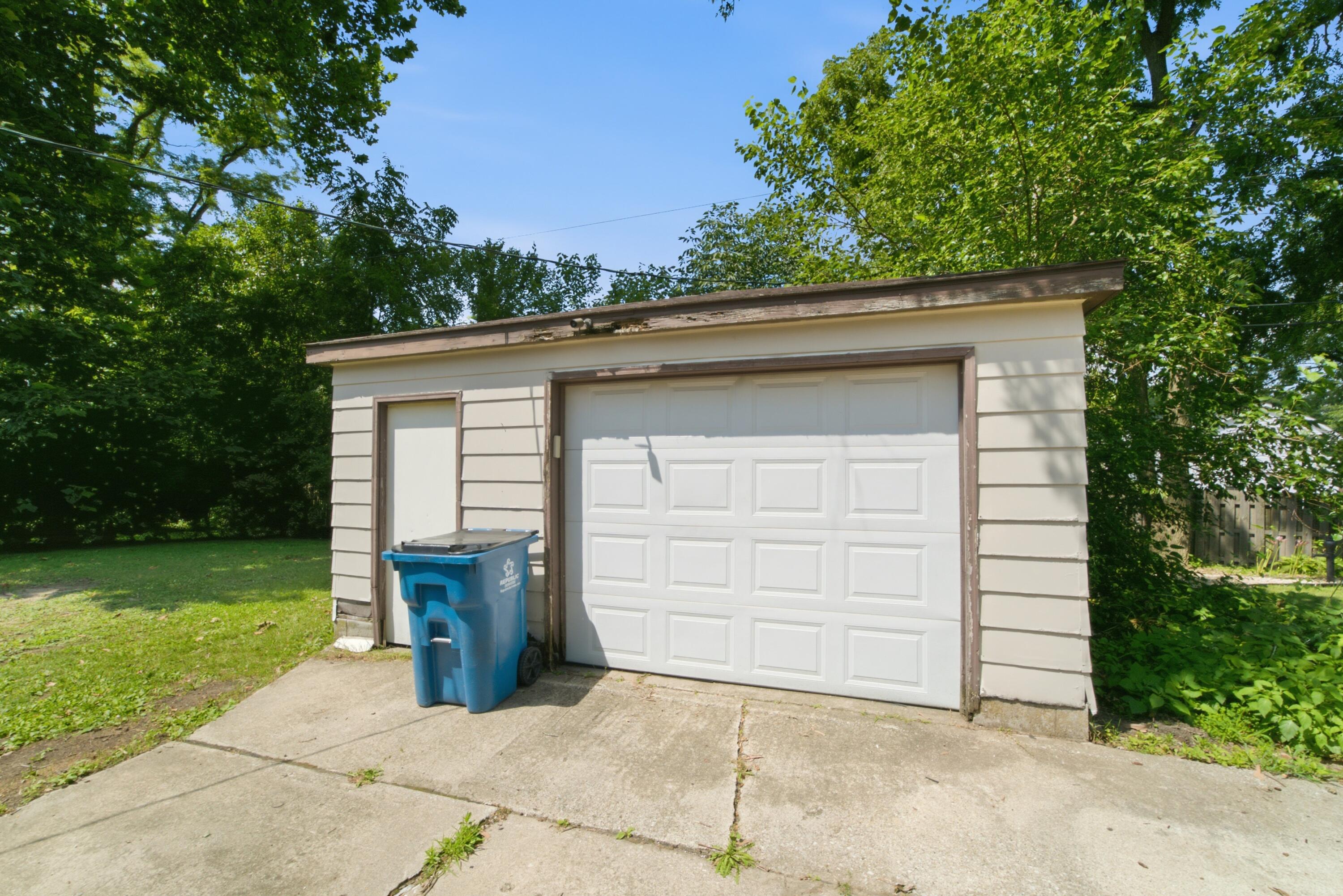 322 Oriole Avenue