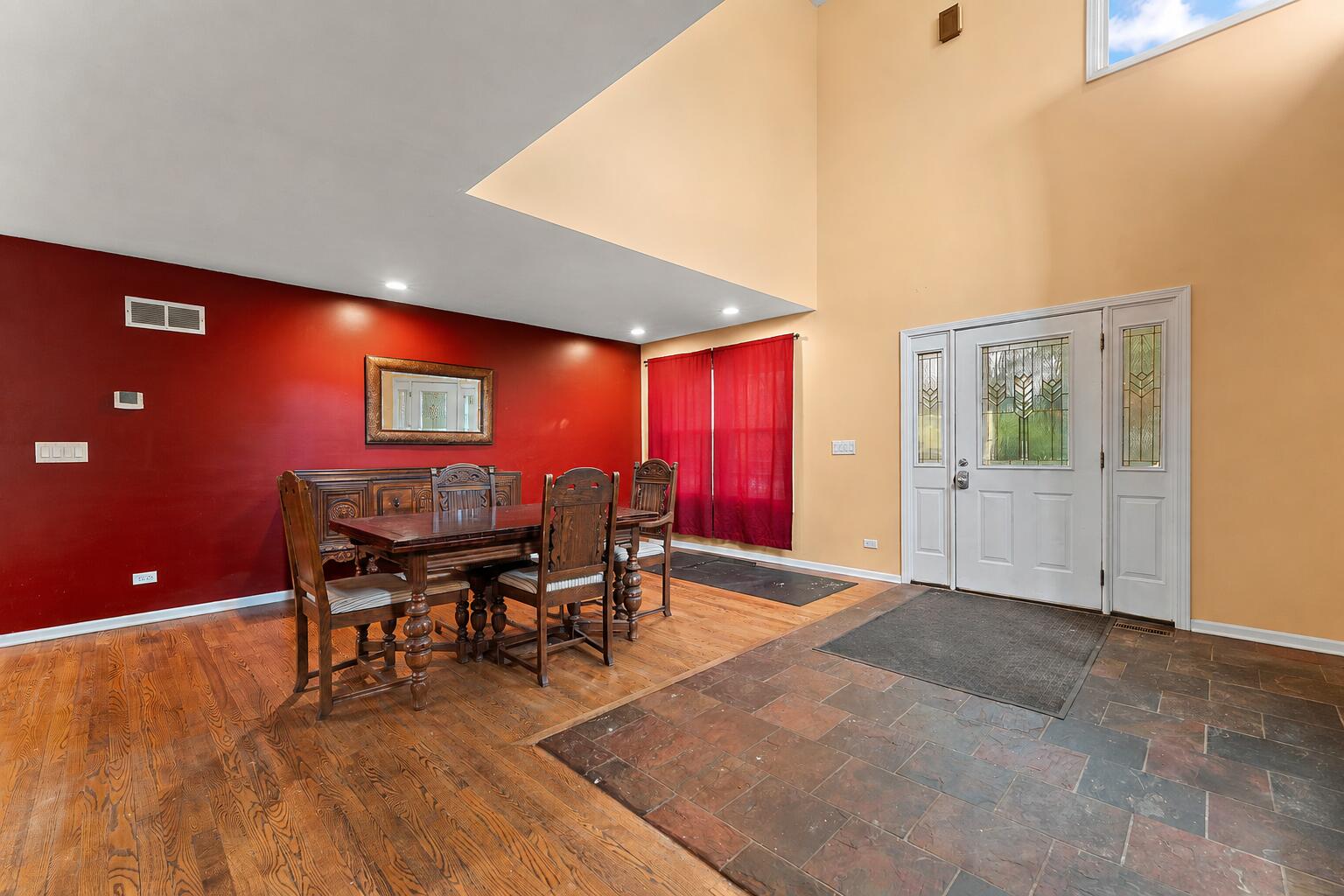 933 River Drive