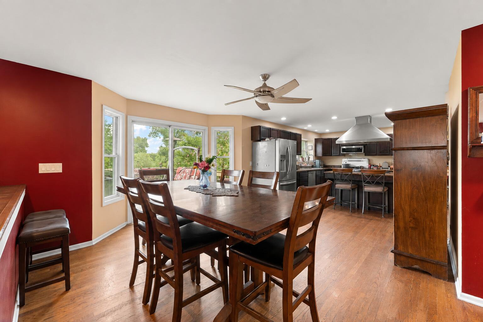 933 River Drive