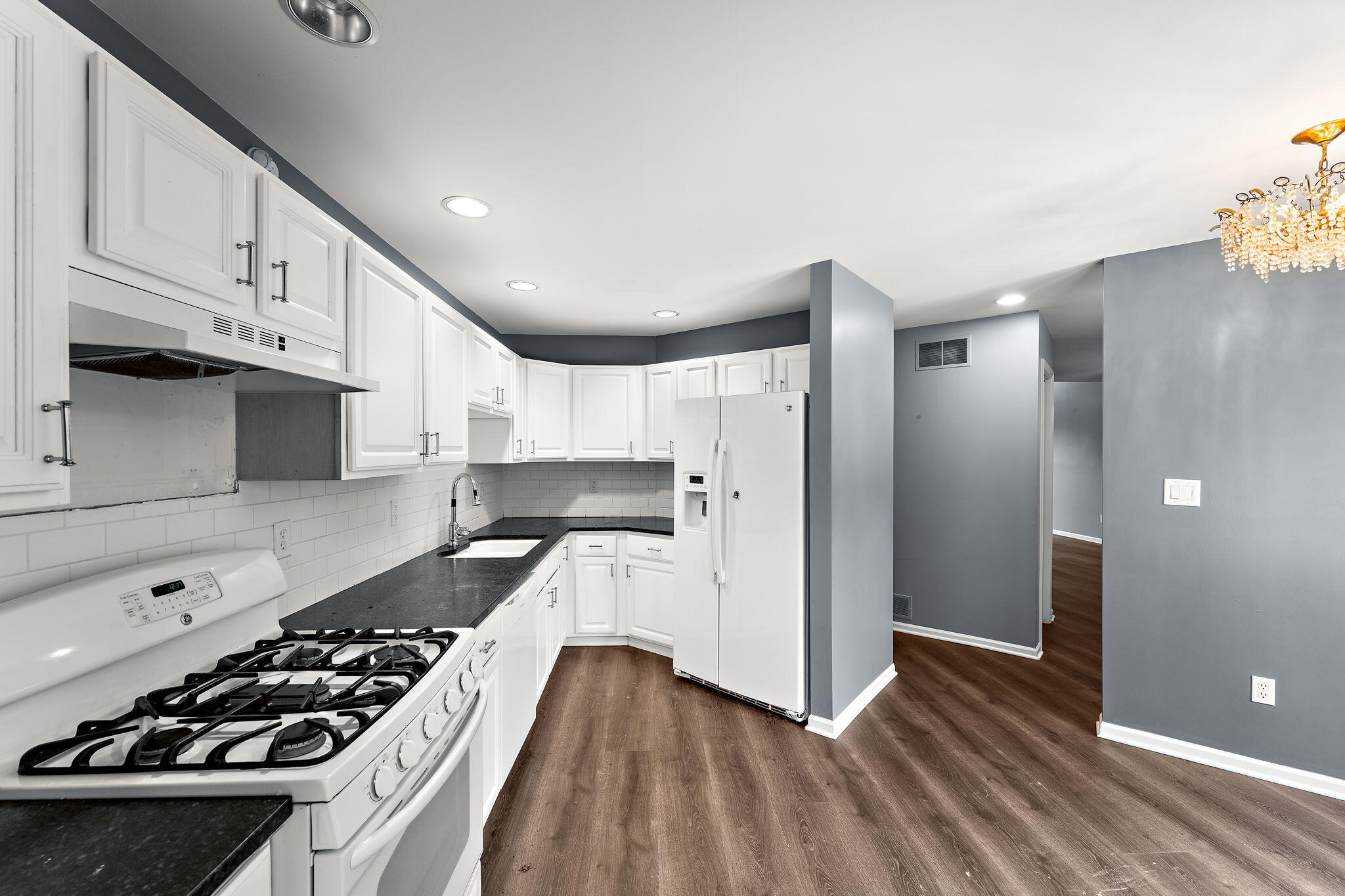 930 Cornwallis Lane
