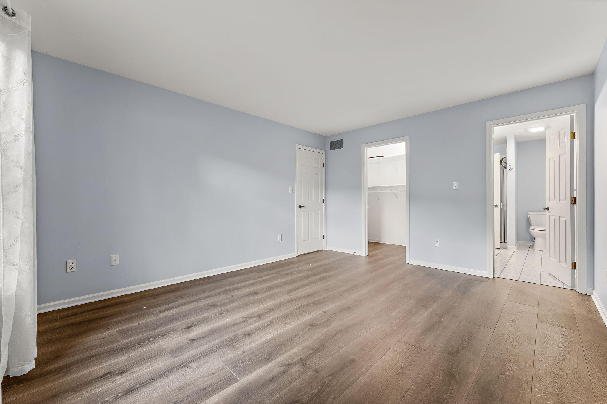 930 Cornwallis Lane