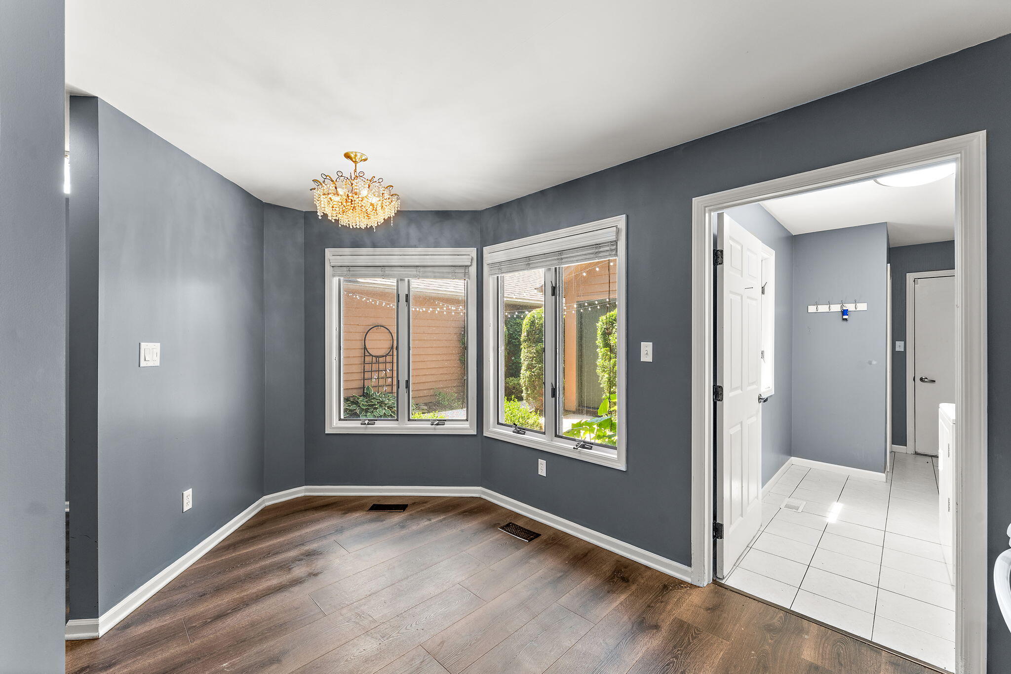 930 Cornwallis Lane
