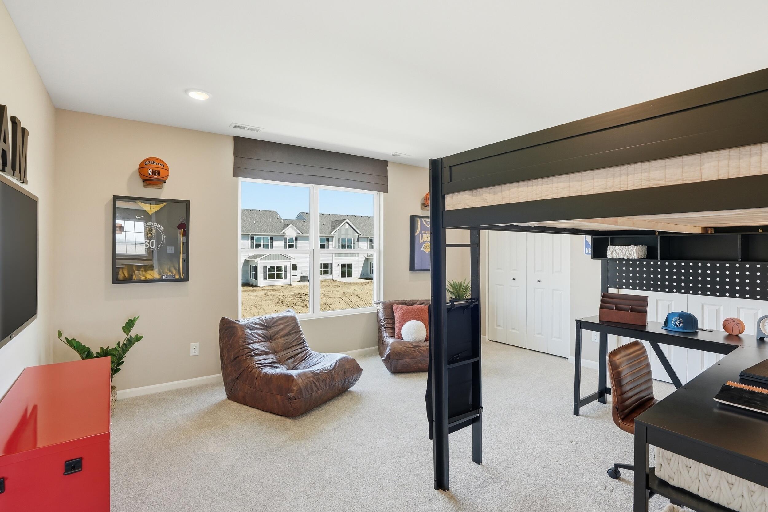 3103 Buck Lane