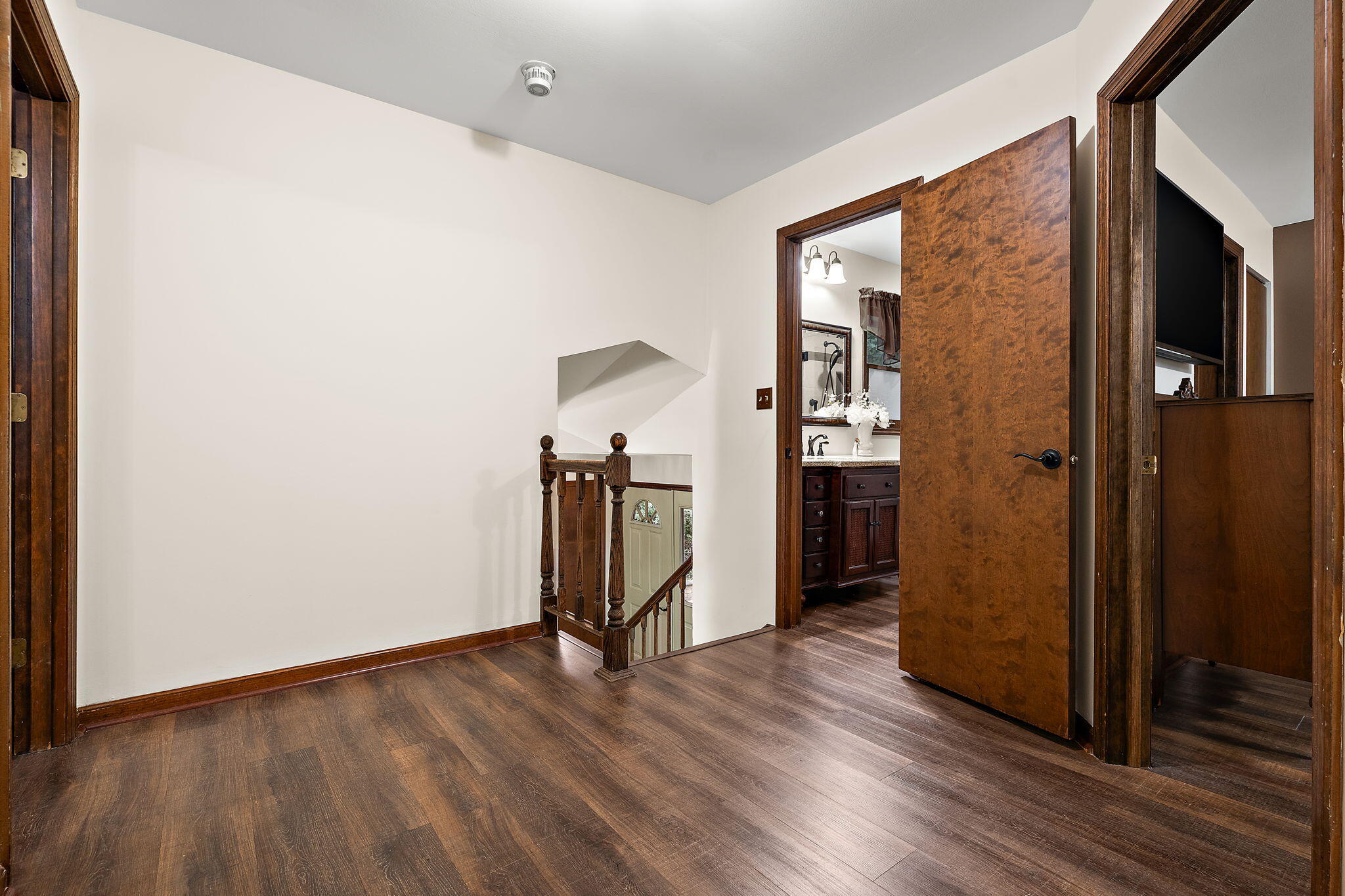4868 W 84th Court