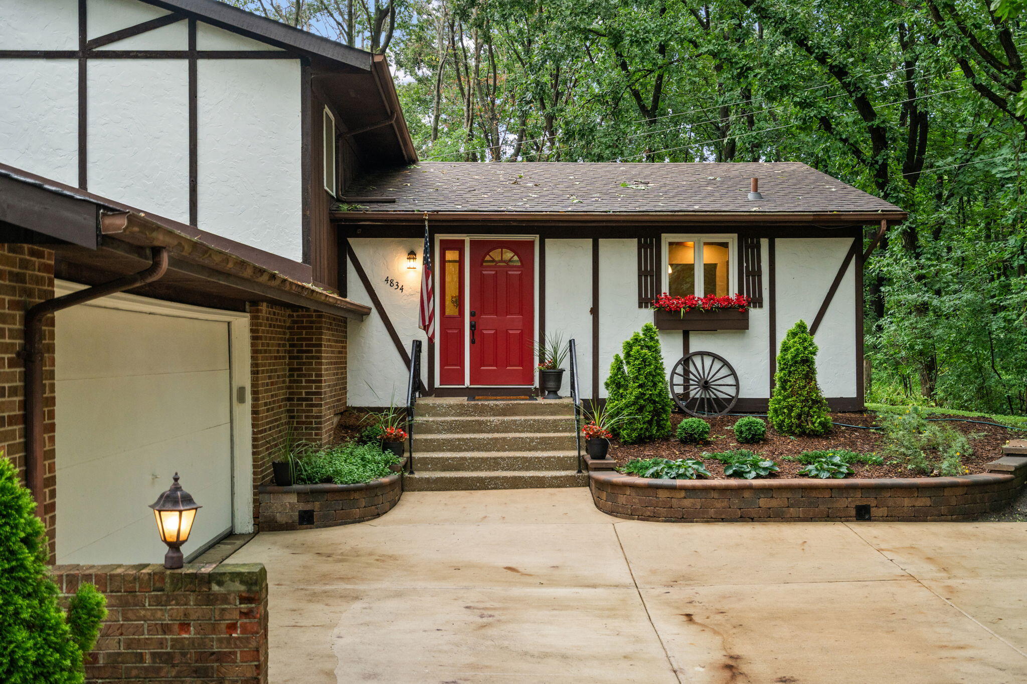 4868 W 84th Court