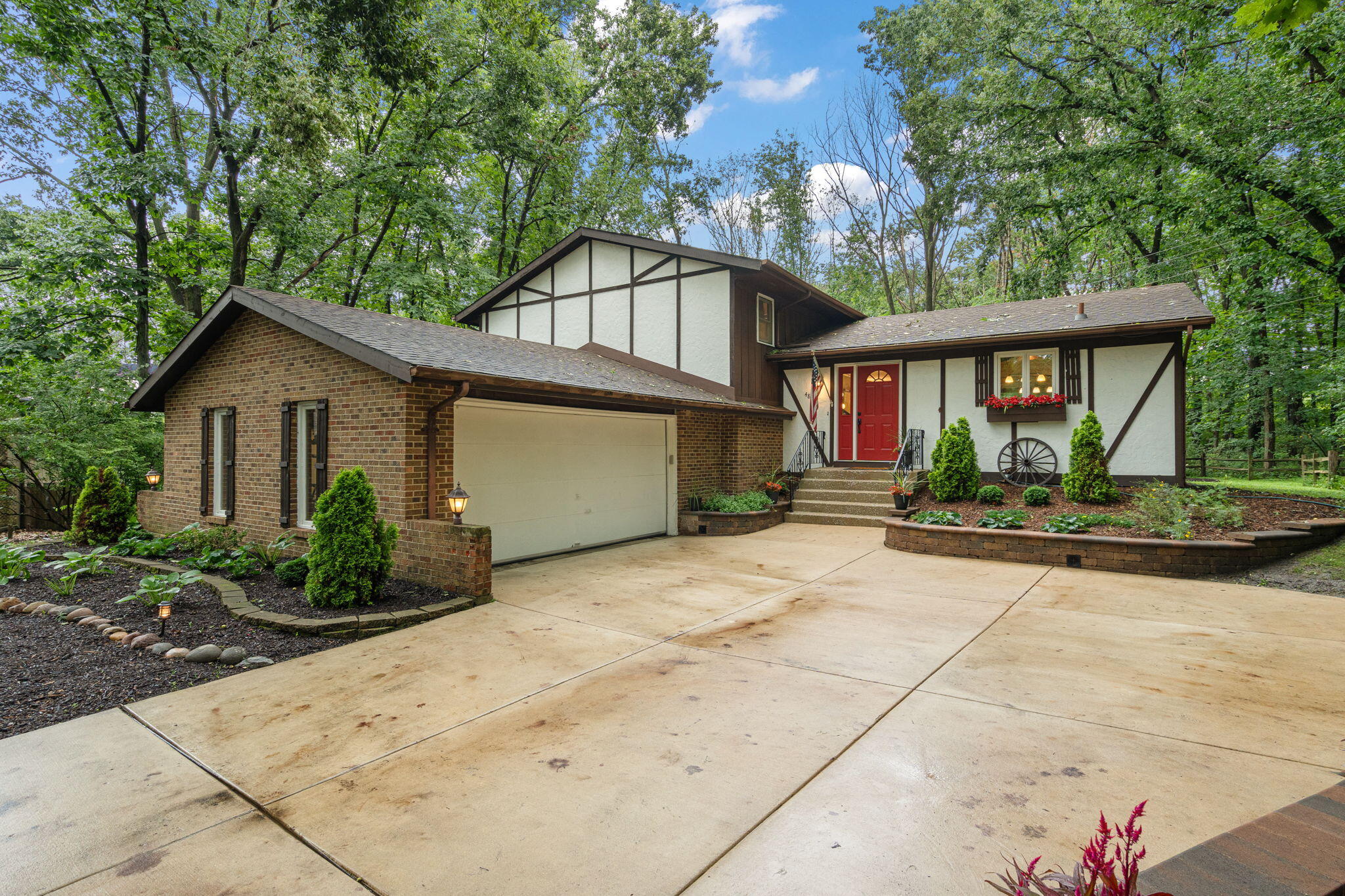 4868 W 84th Court