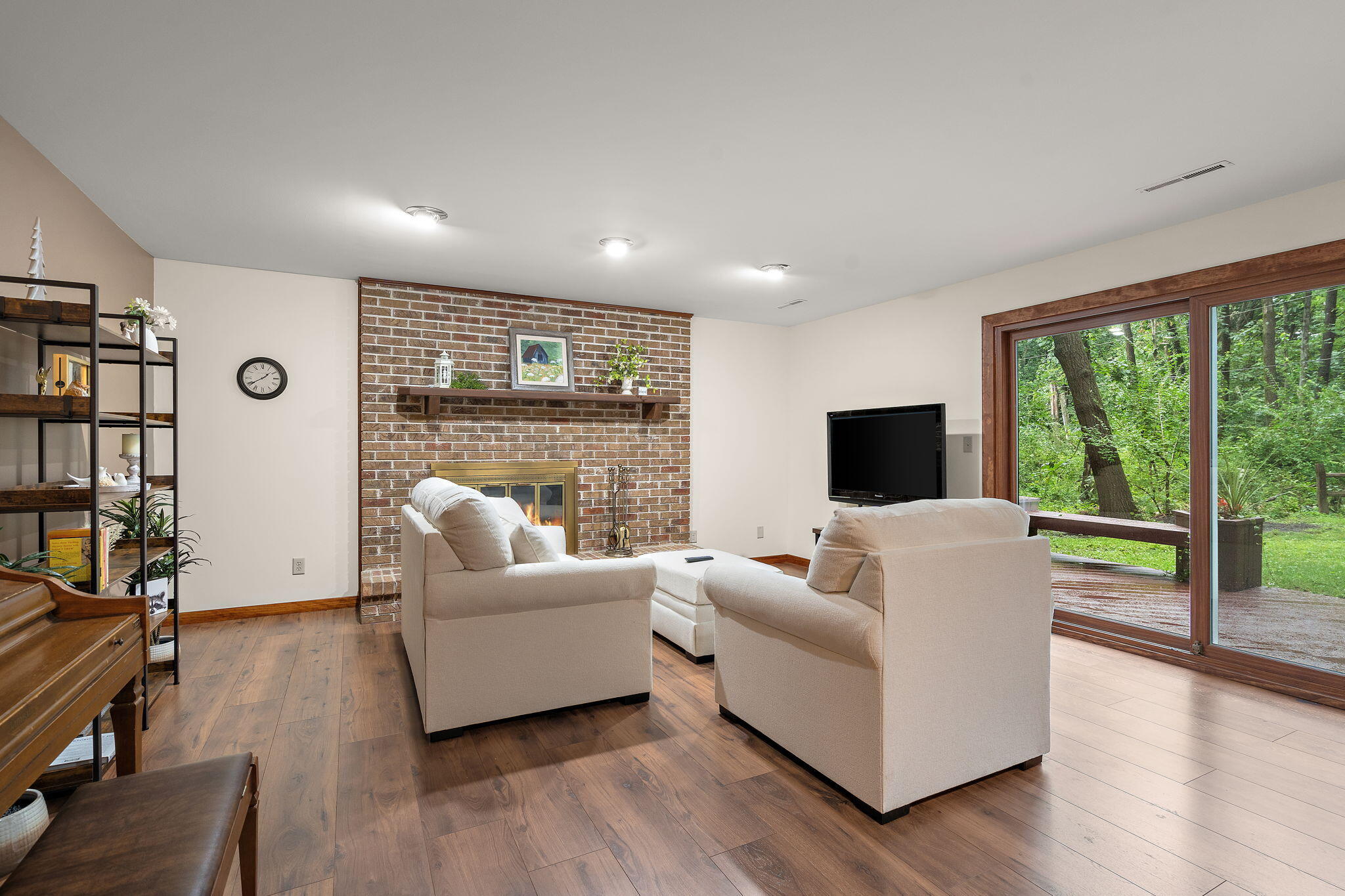 4868 W 84th Court