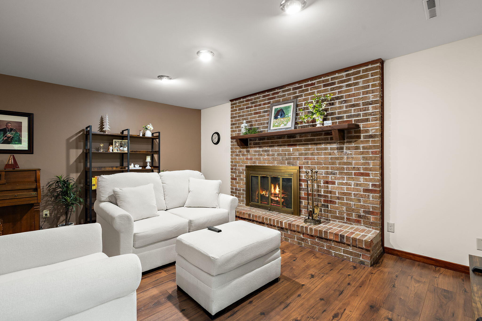 4868 W 84th Court