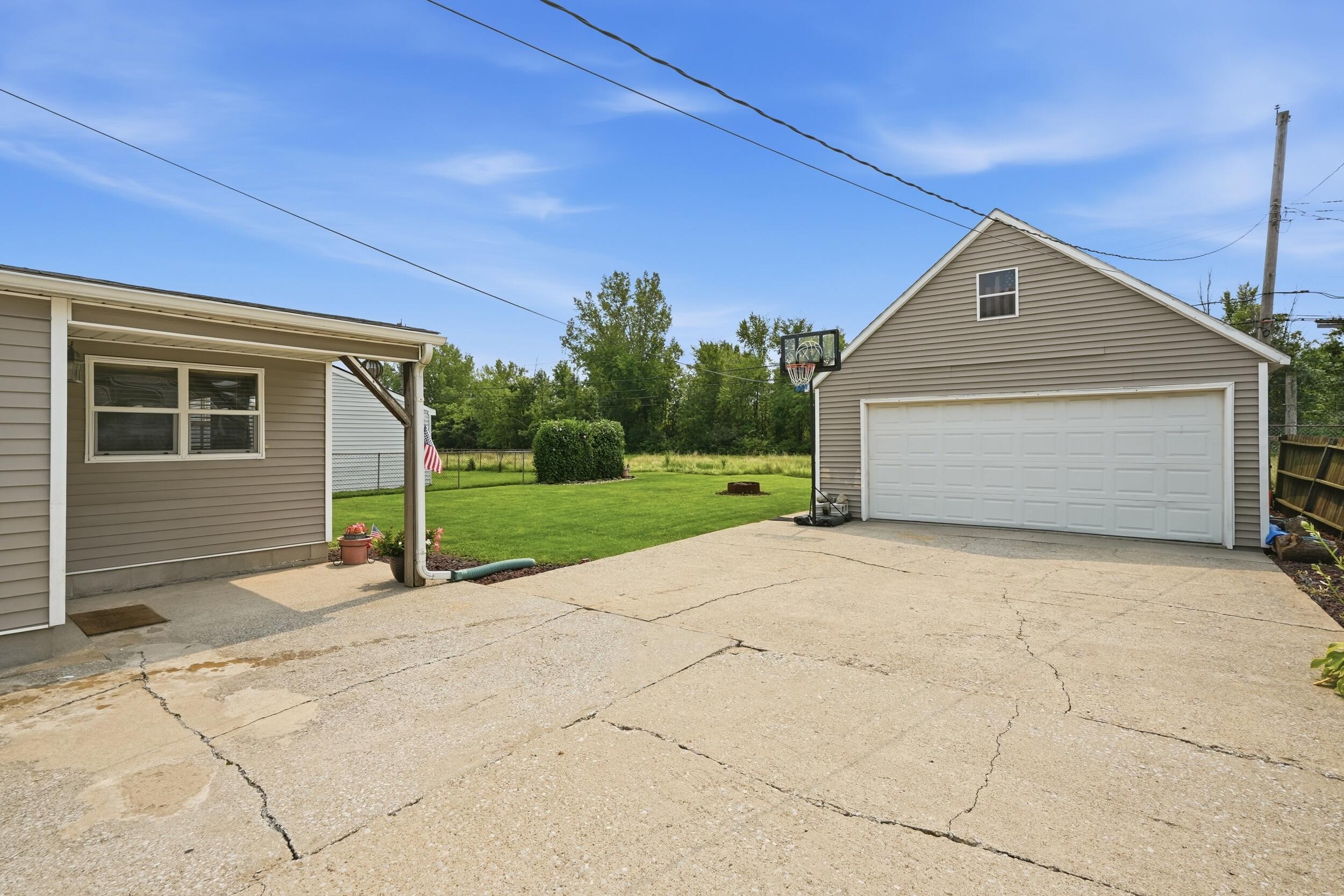 2516 Wicker Park Drive