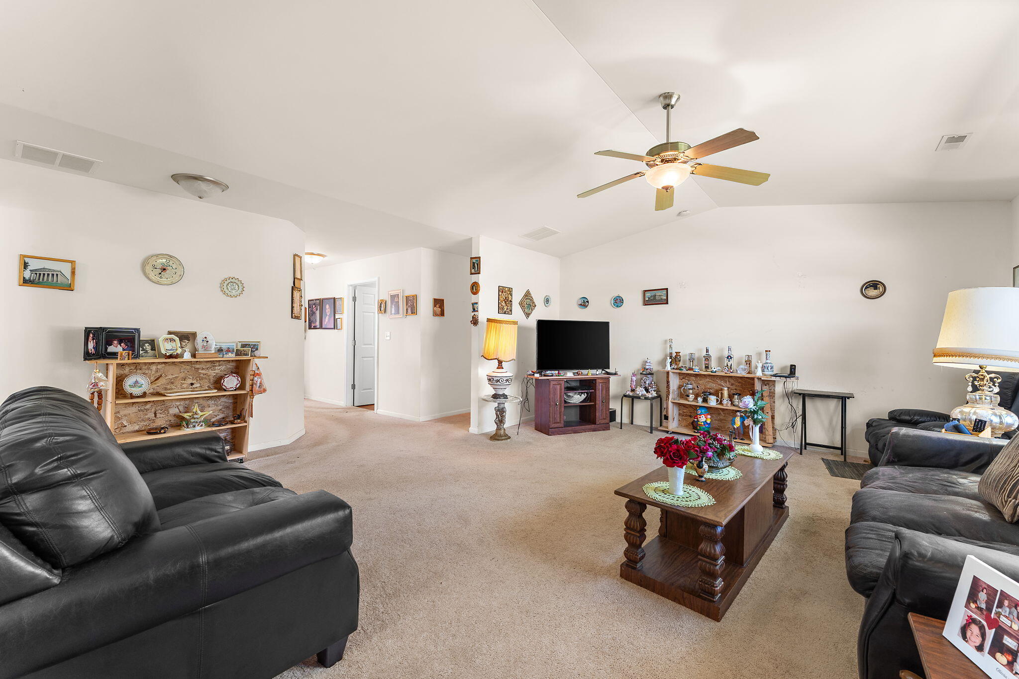 1230 W 82nd Lane