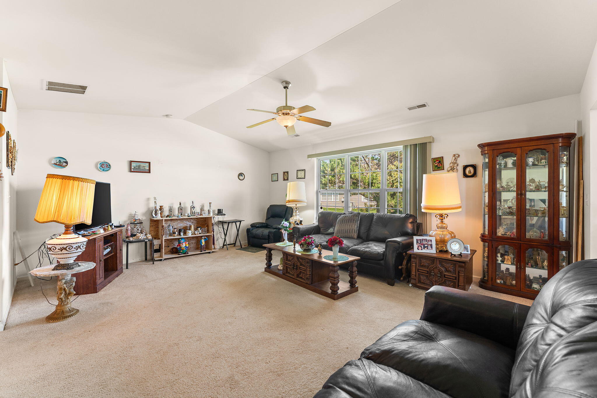 1230 W 82nd Lane