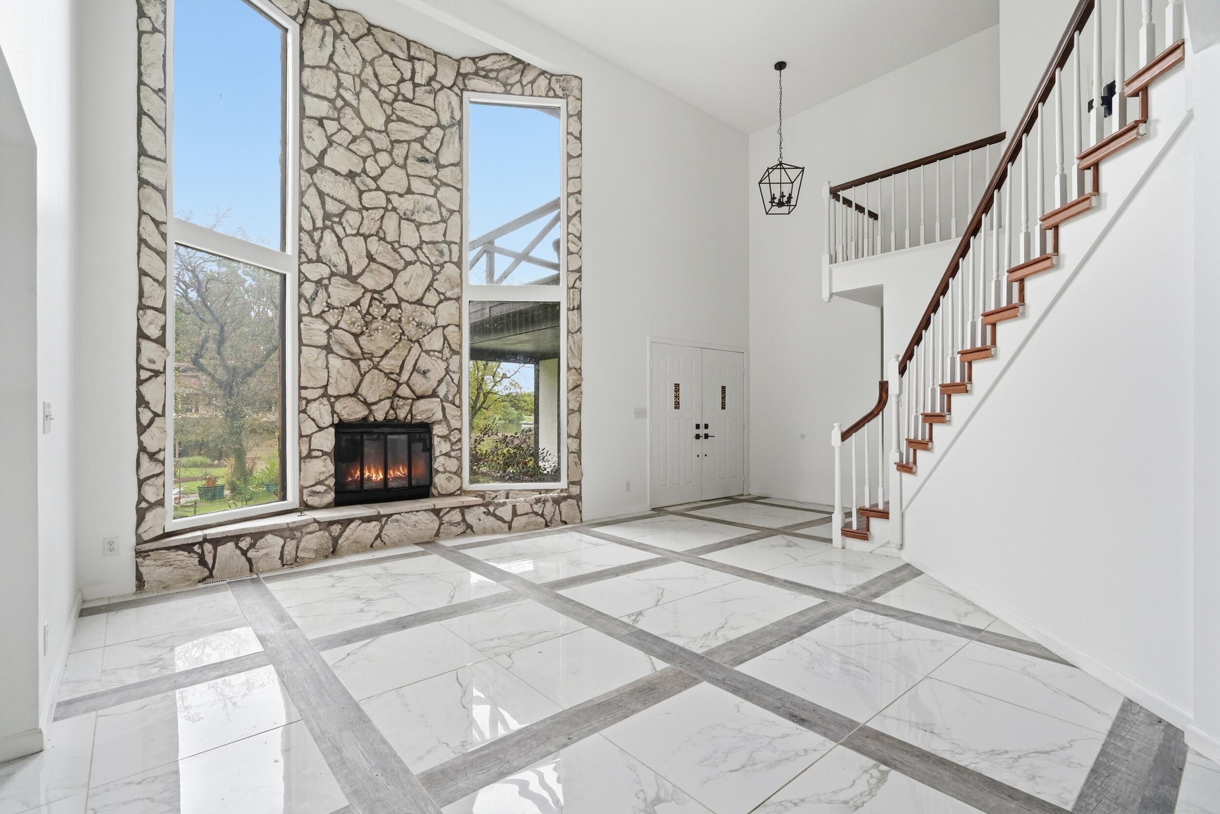 456 Roxbury Road