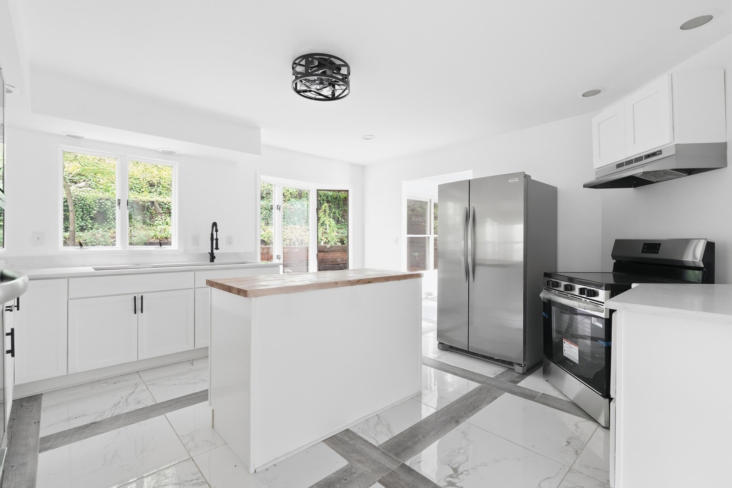 456 Roxbury Road