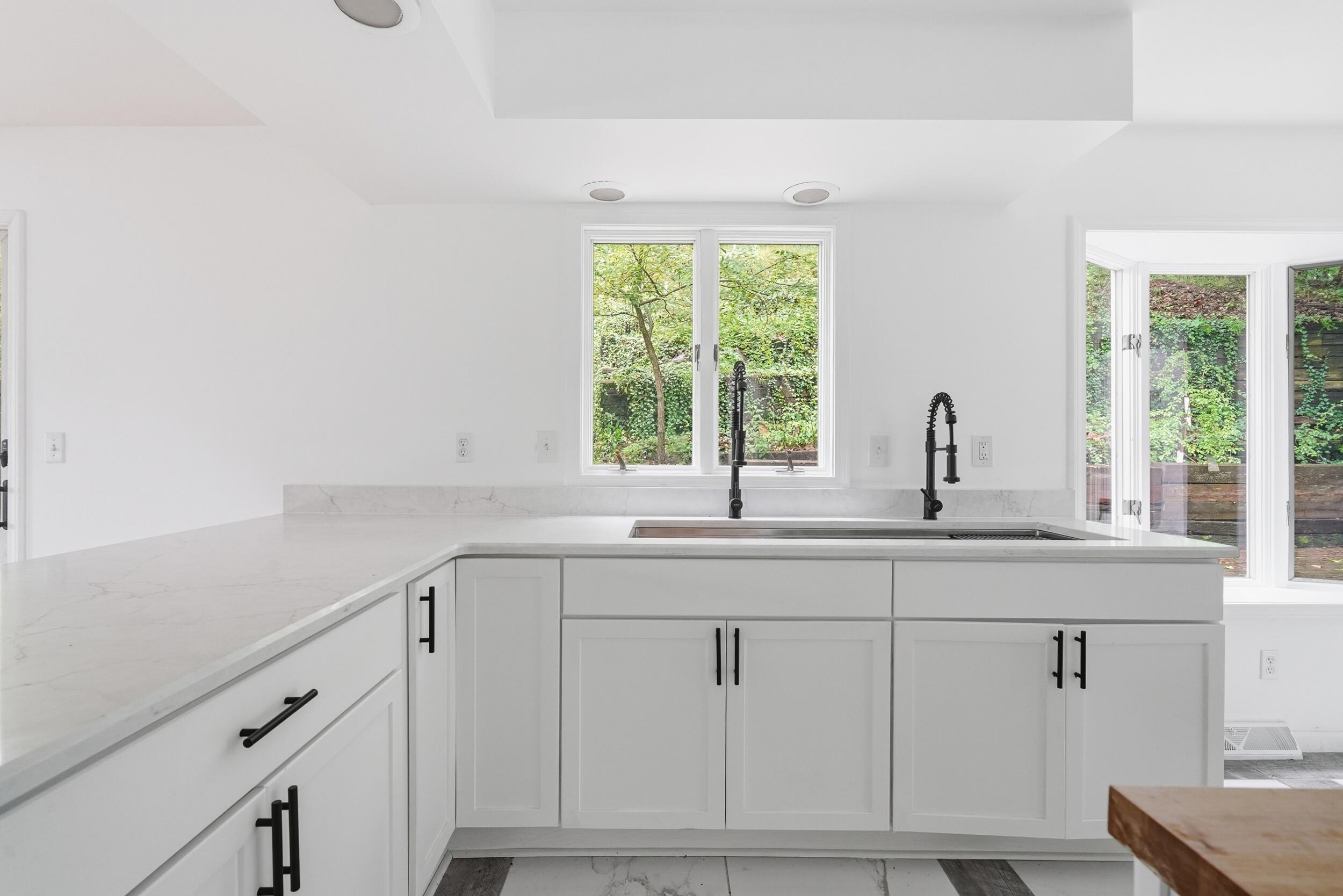 456 Roxbury Road