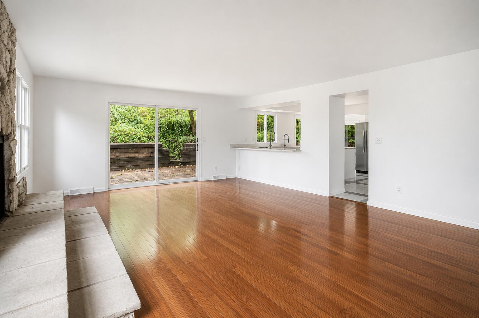 456 Roxbury Road