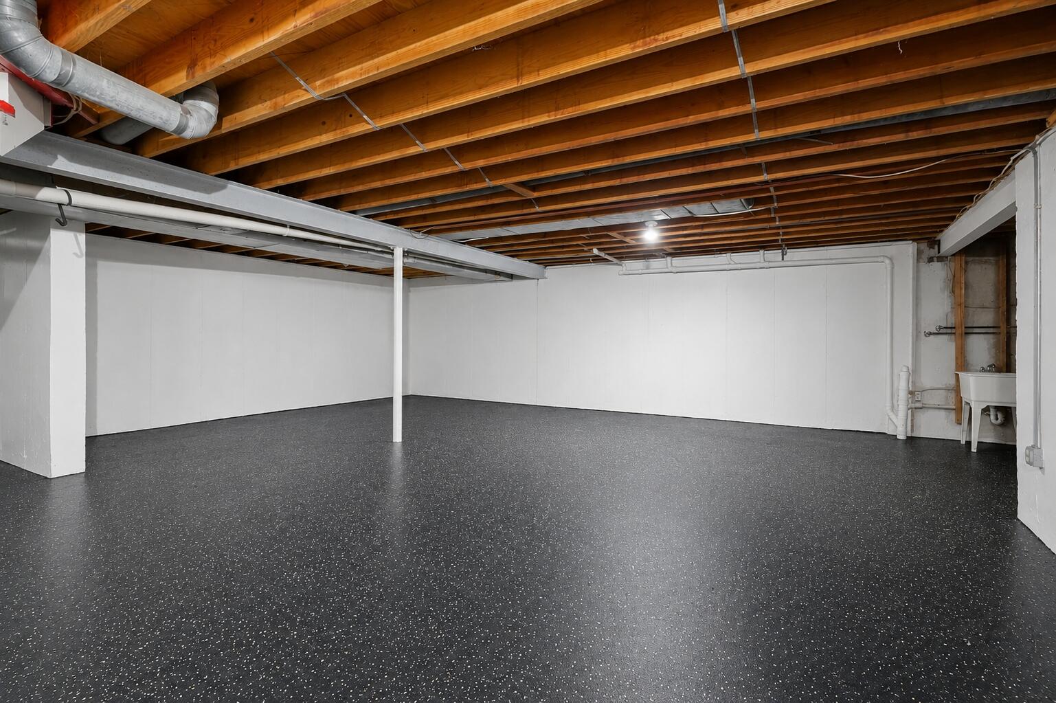 456 Roxbury Road