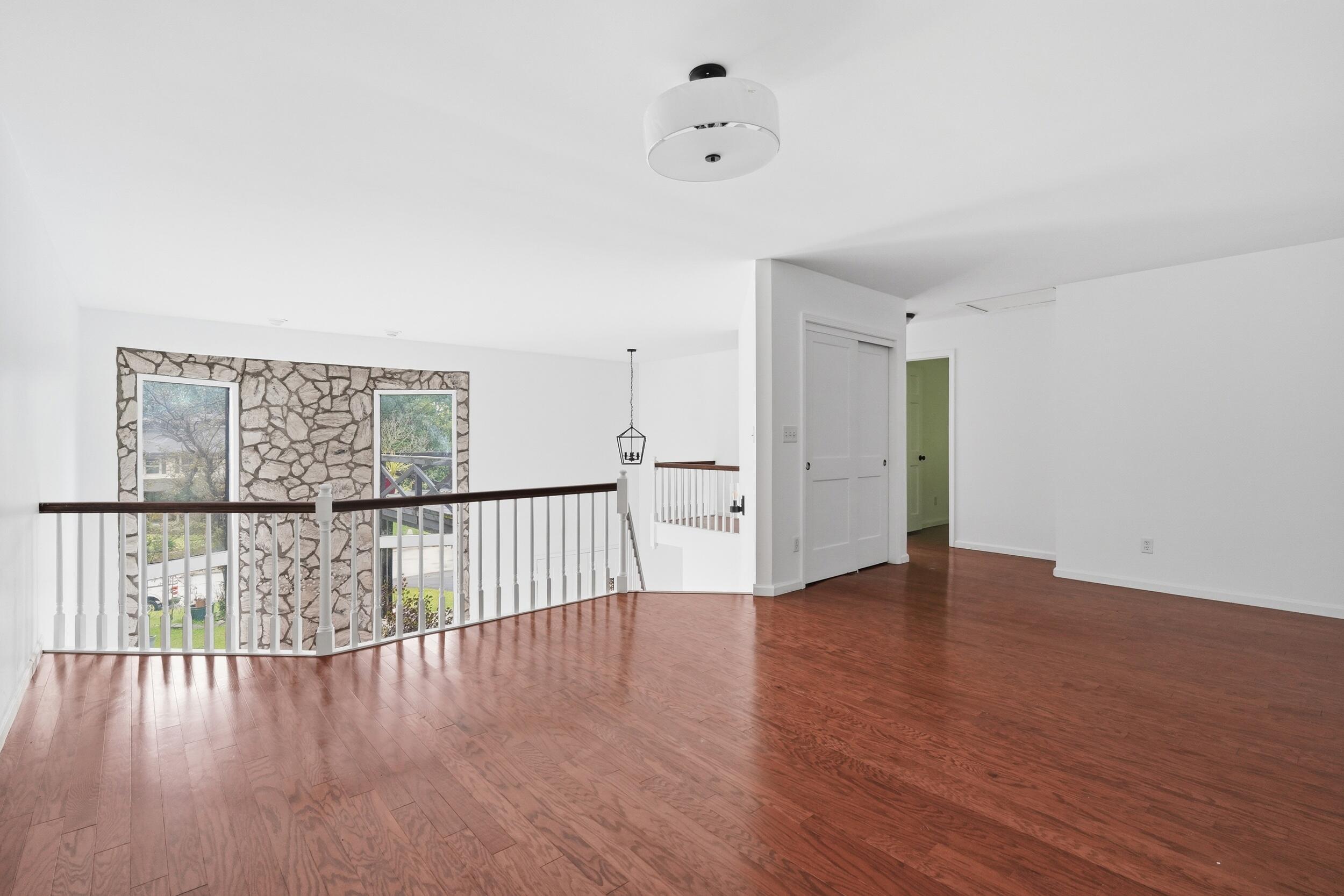 456 Roxbury Road
