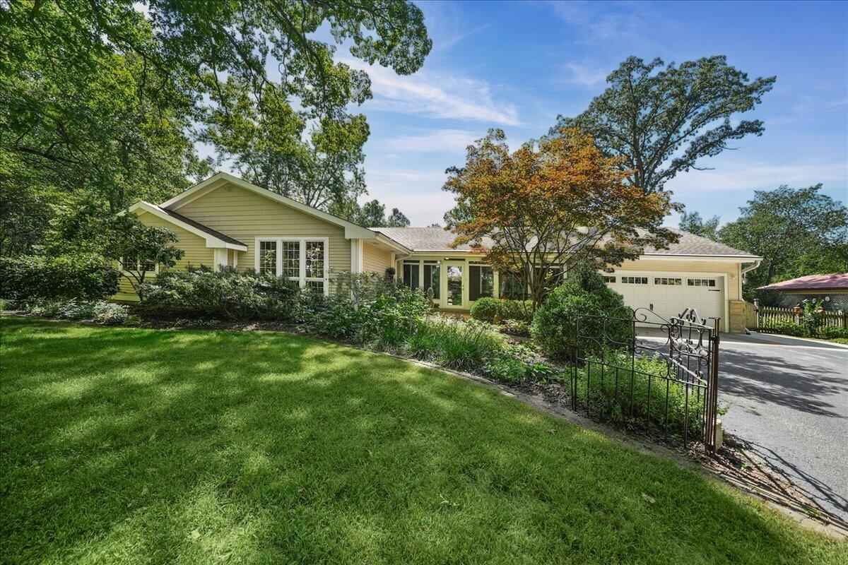8811 Ainsworth Road