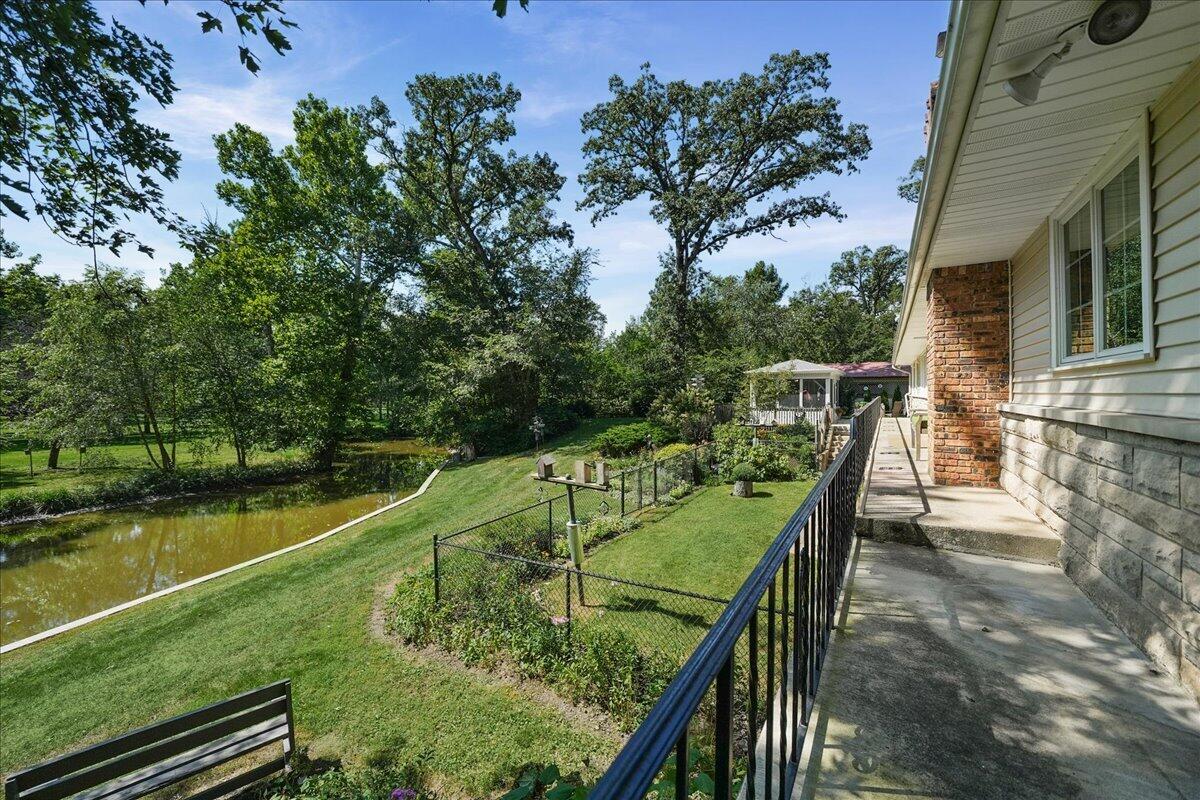 8811 Ainsworth Road