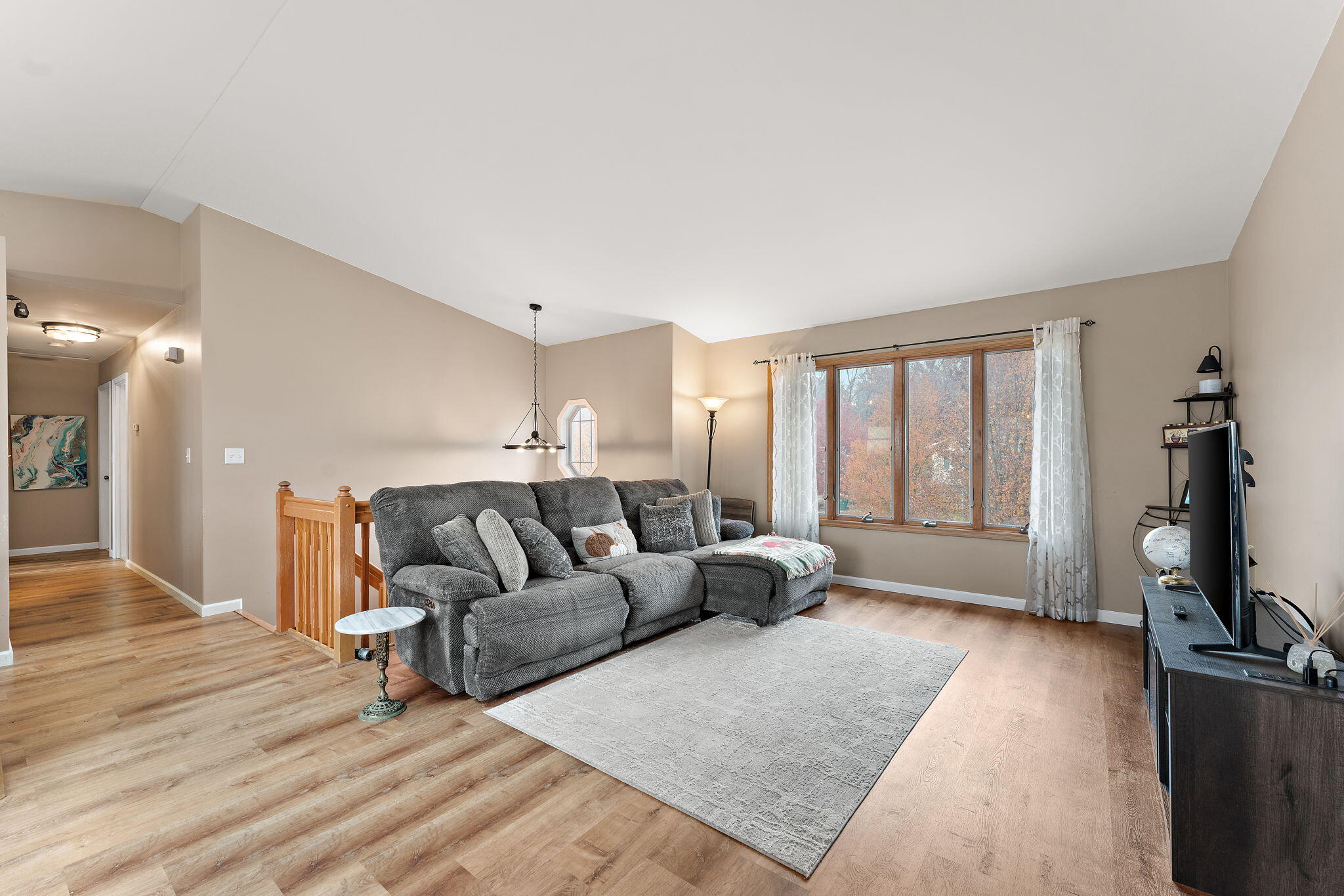 8921 W 125th Place