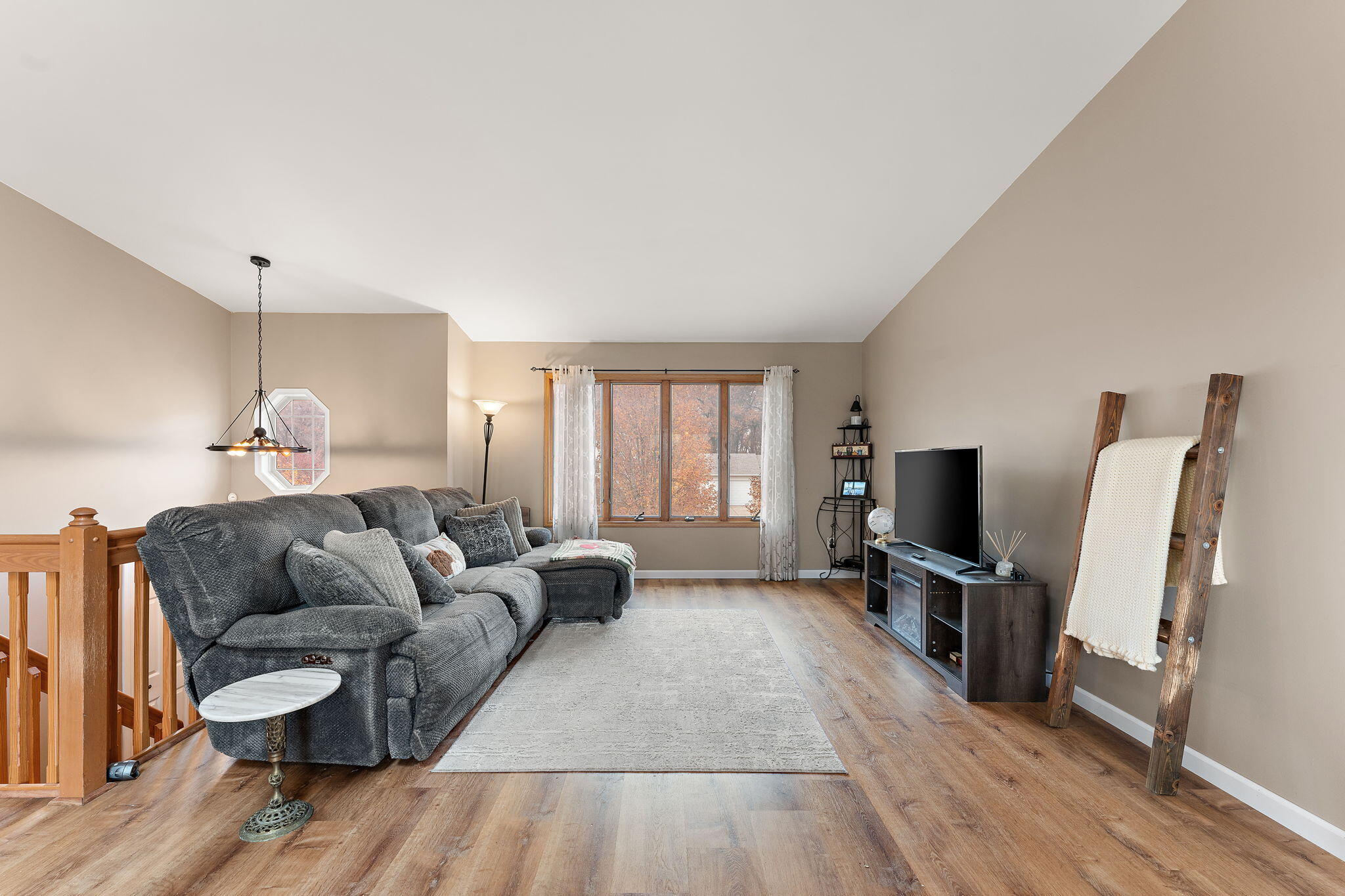 8921 W 125th Place