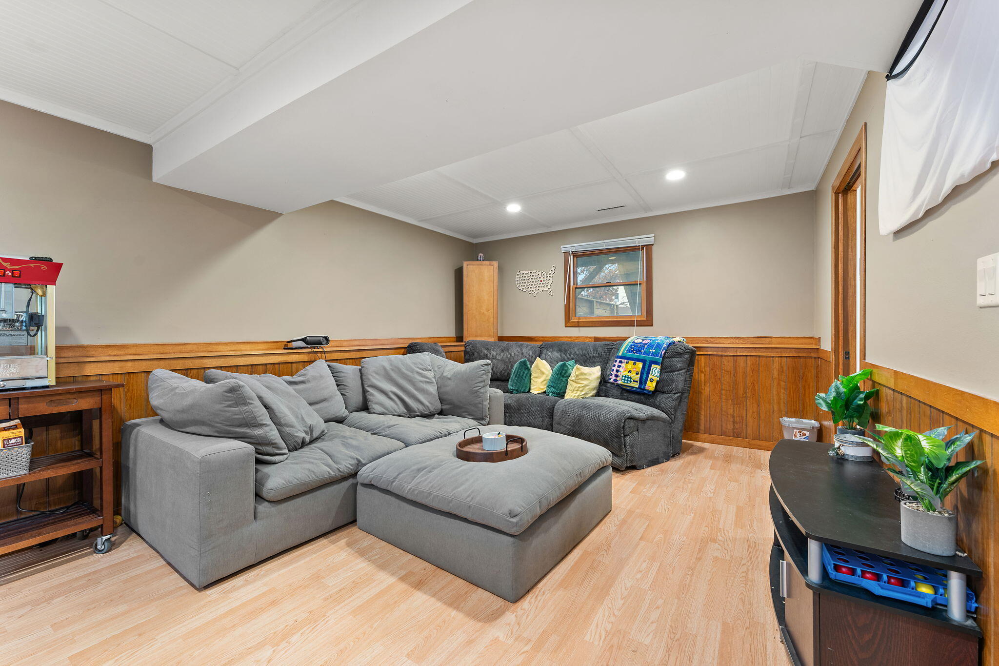 8921 W 125th Place