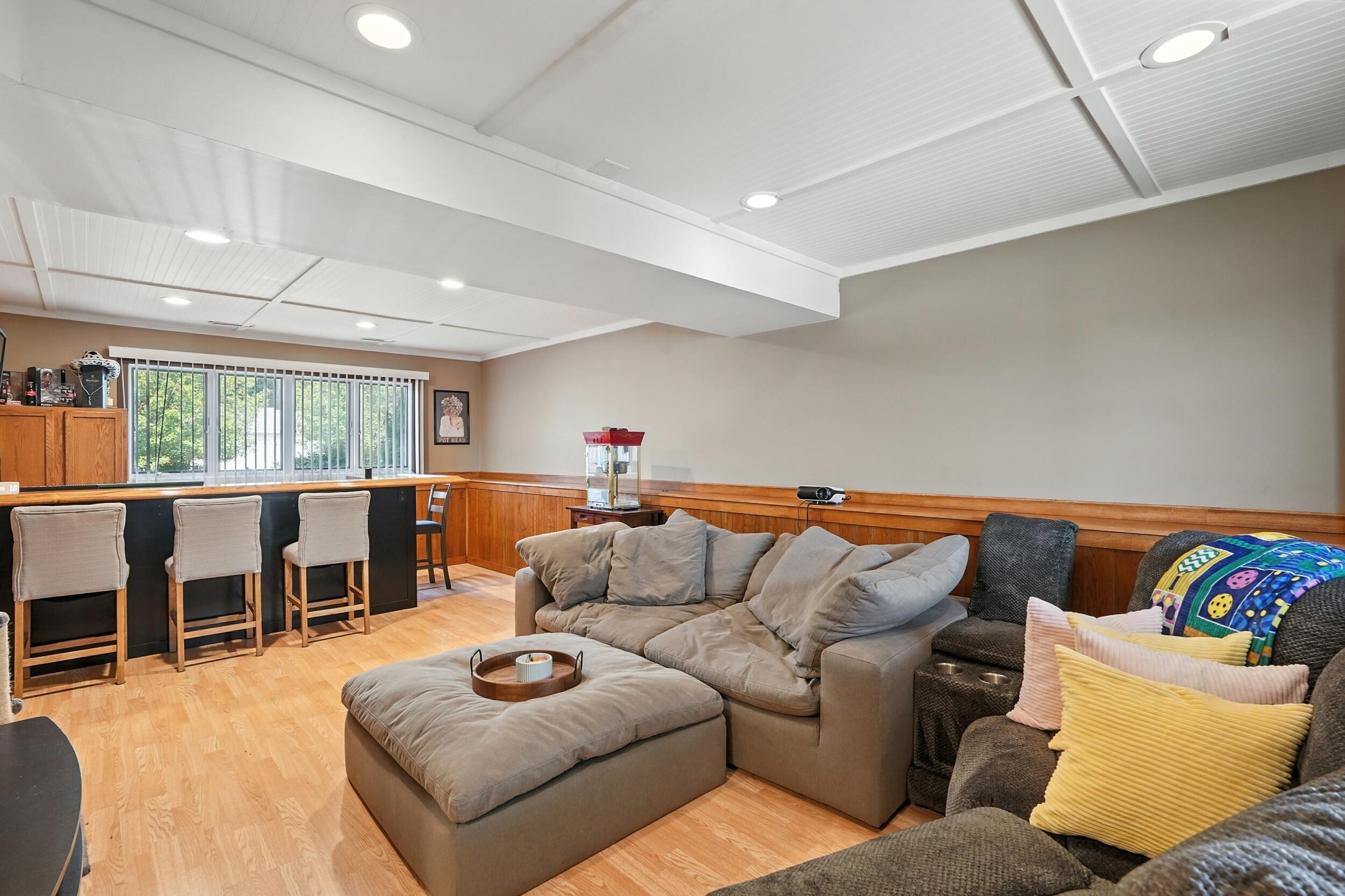 8921 W 125th Place