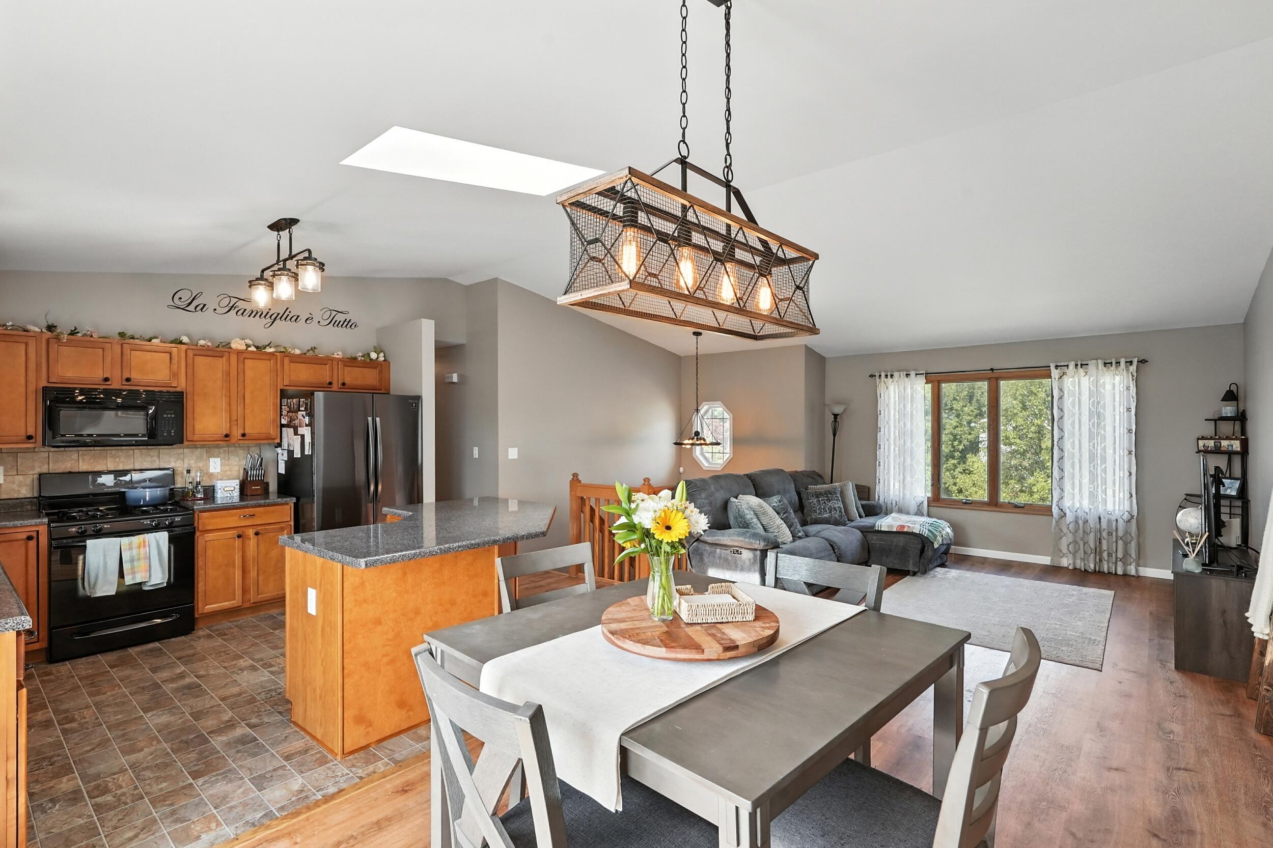 8921 W 125th Place