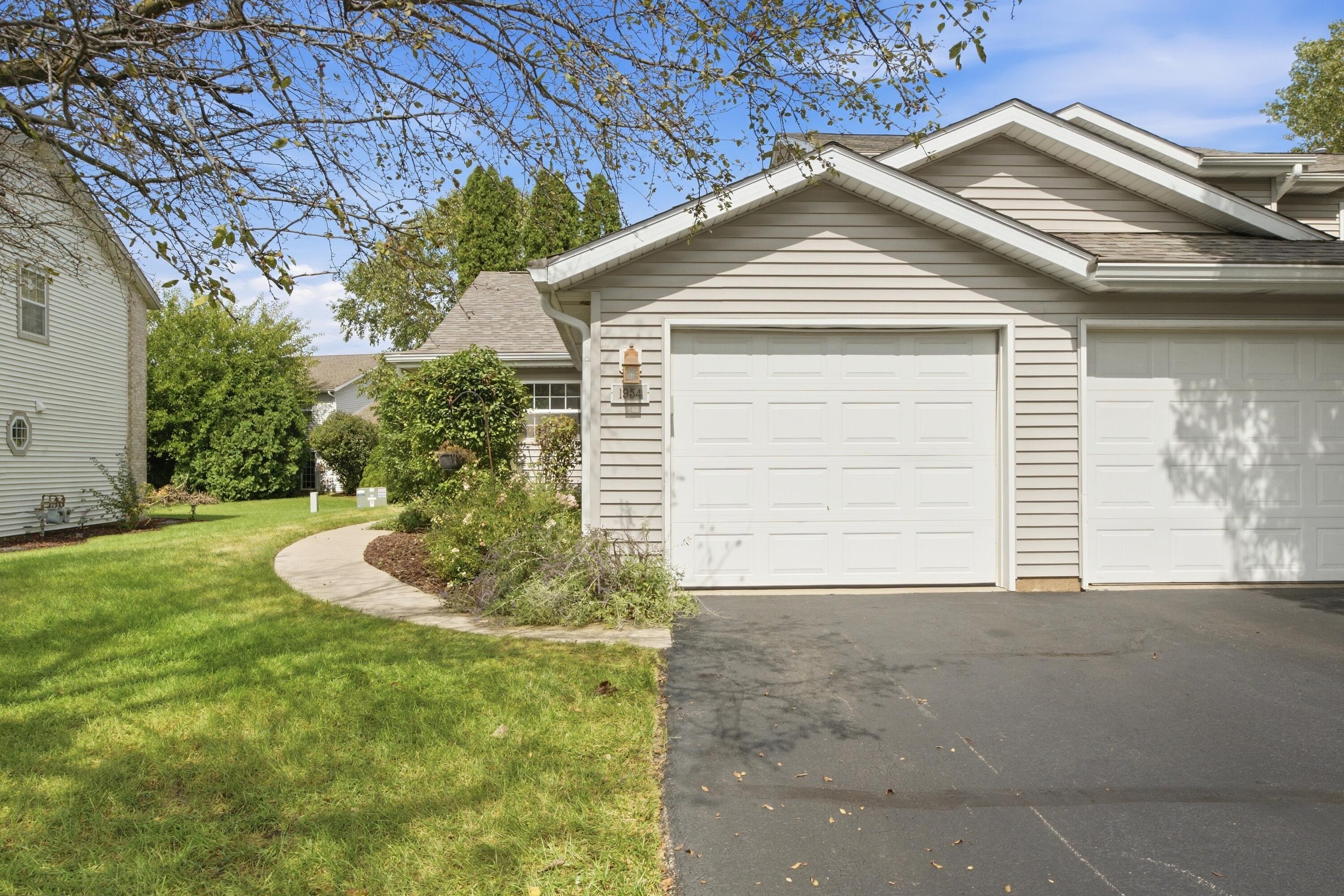 1954 David Drive